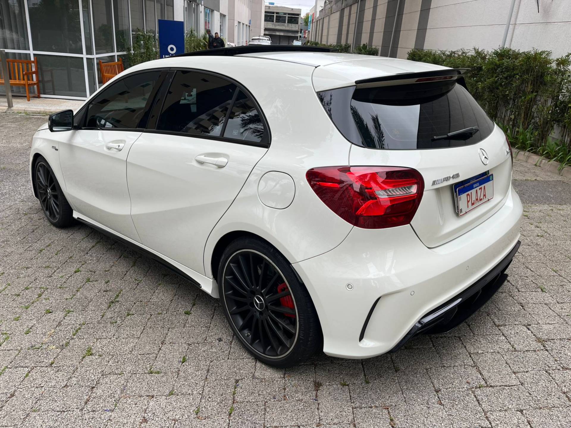 MERCEDES-BENZ A 45 AMG
