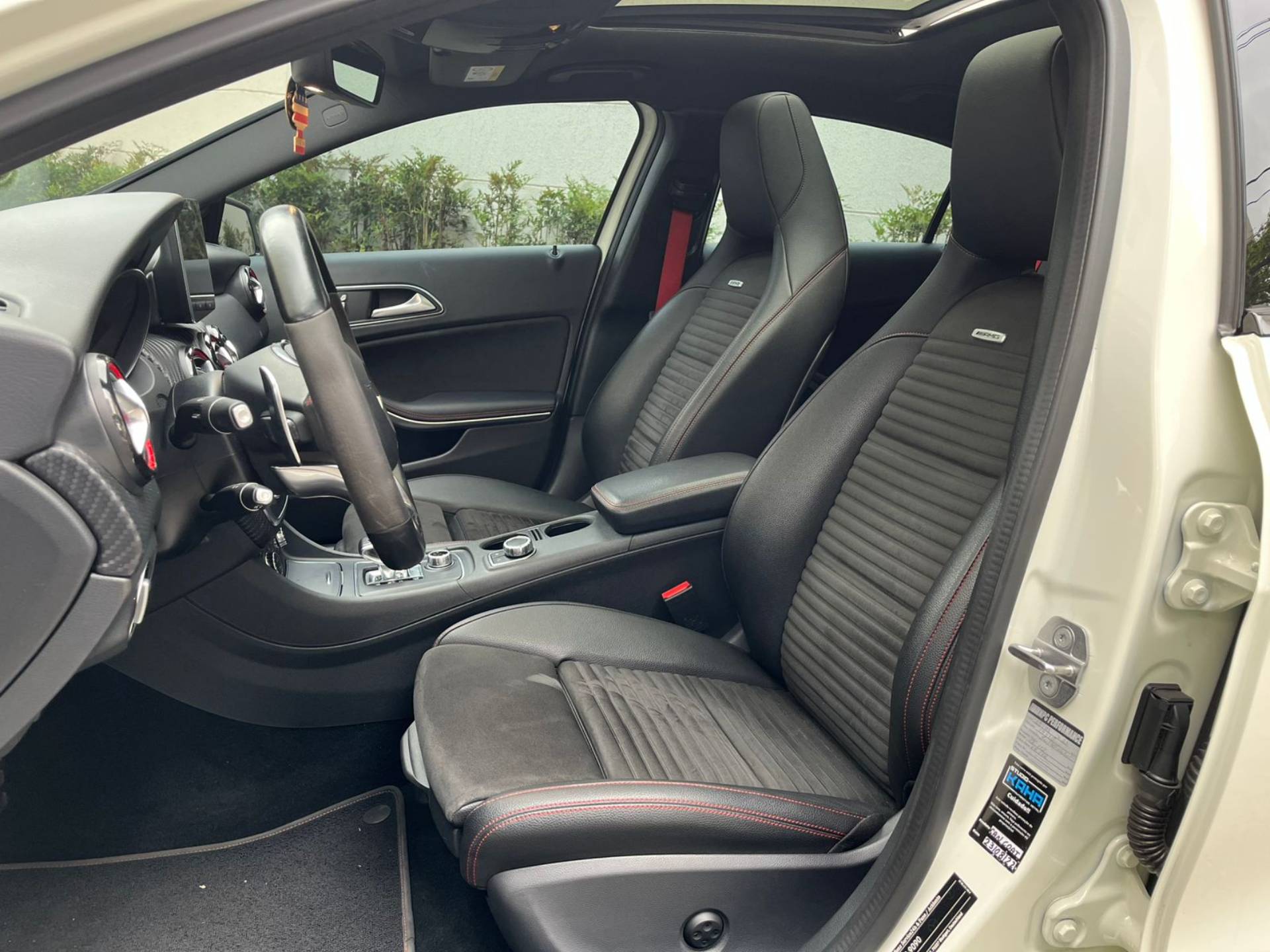 MERCEDES-BENZ A 45 AMG