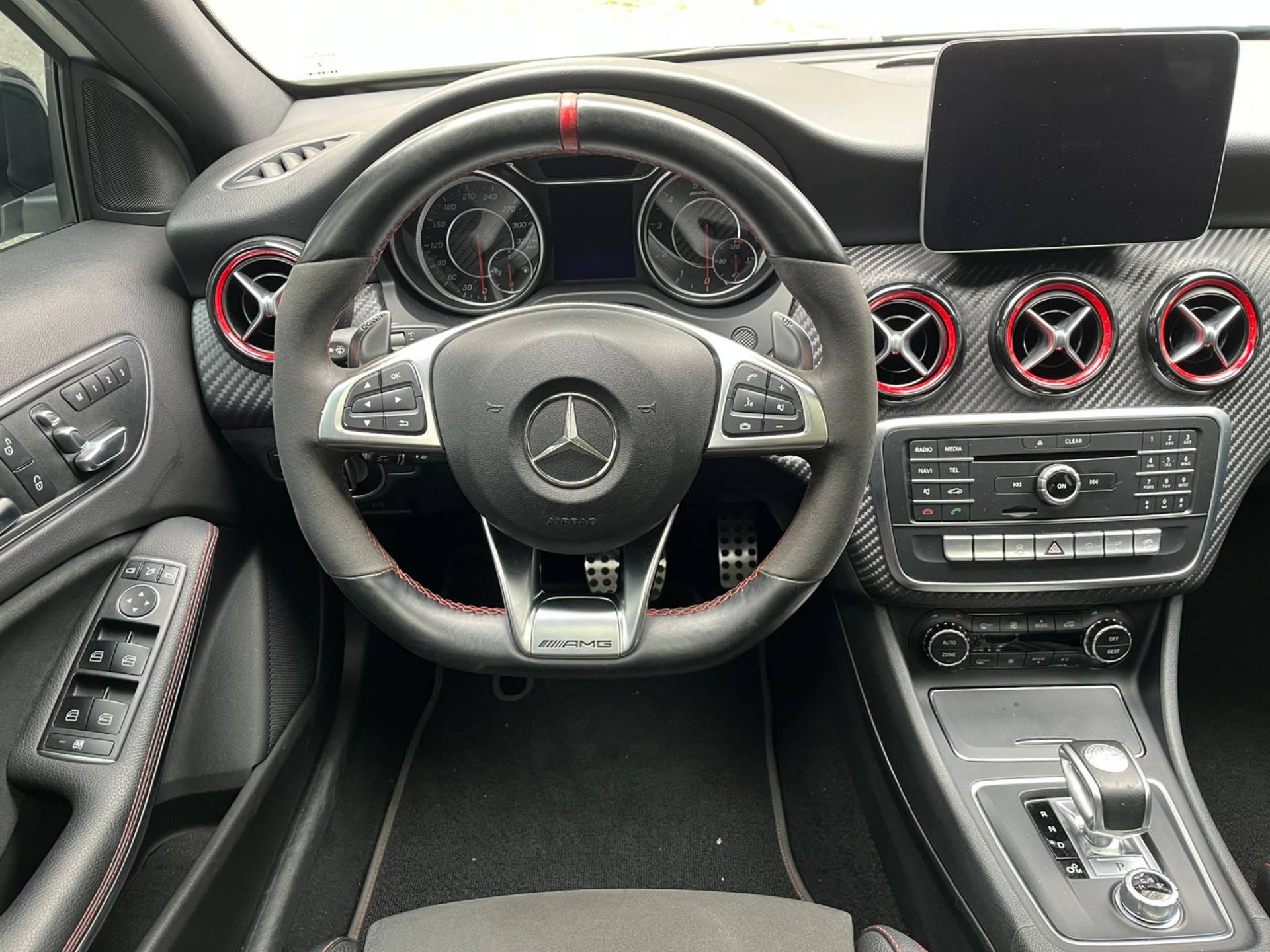 MERCEDES-BENZ A 45 AMG