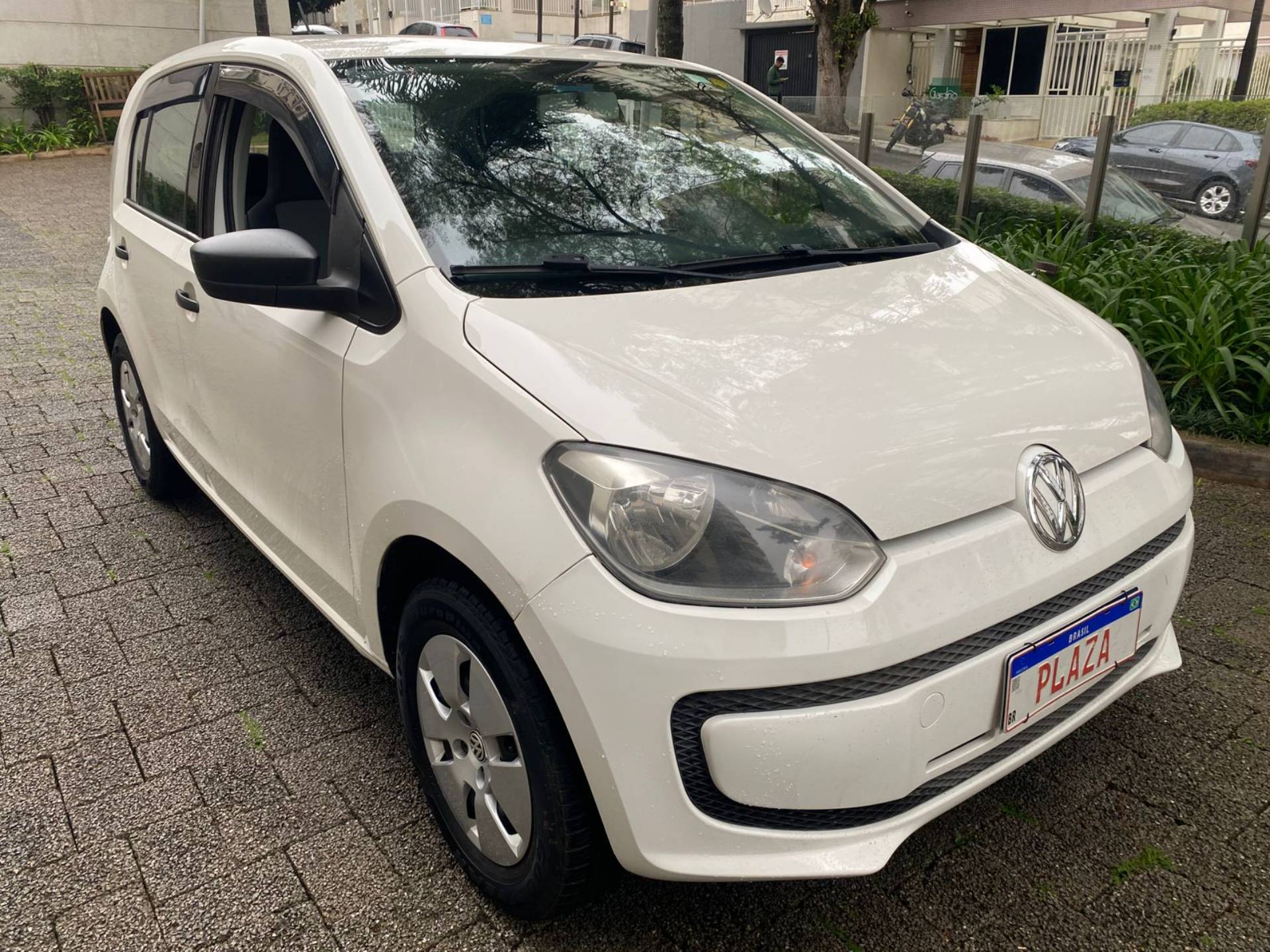 VOLKSWAGEN UP