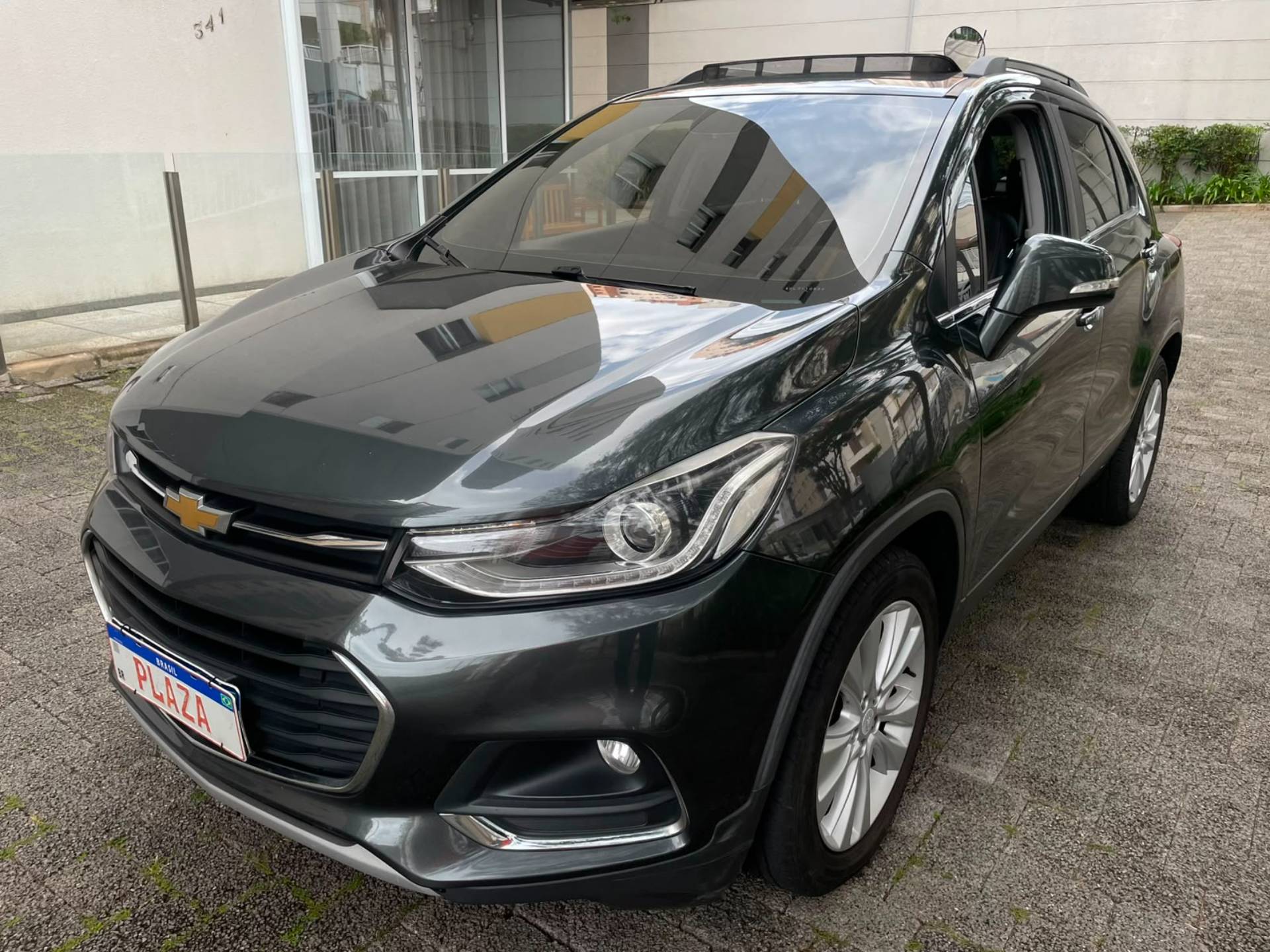 CHEVROLET TRACKER