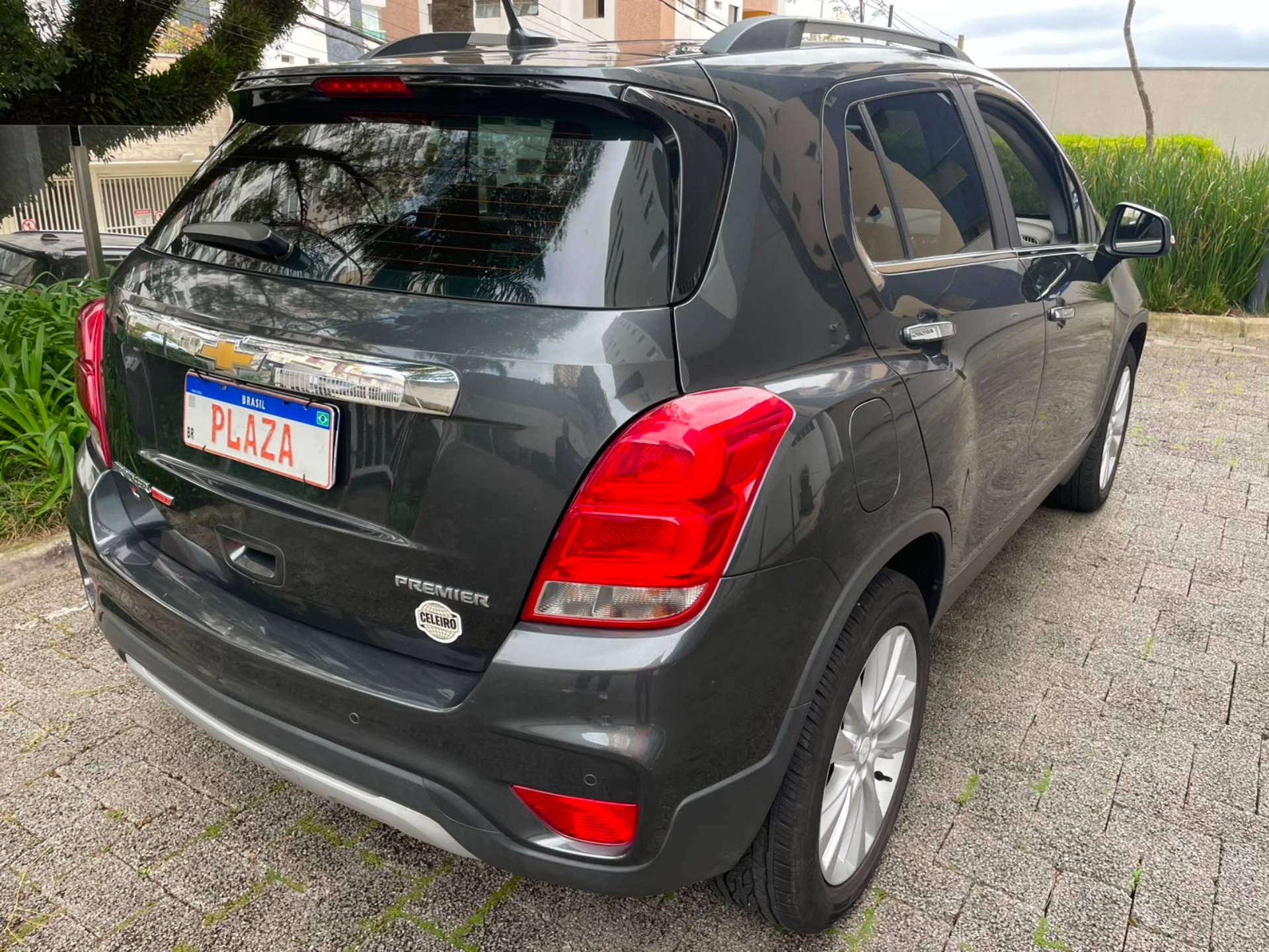 CHEVROLET TRACKER