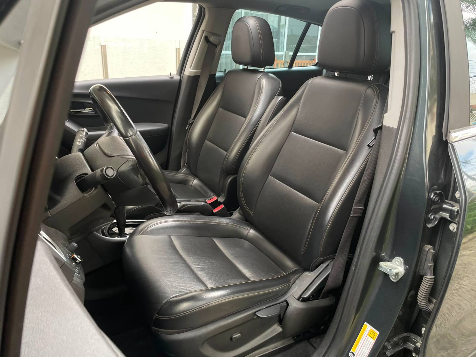 CHEVROLET TRACKER