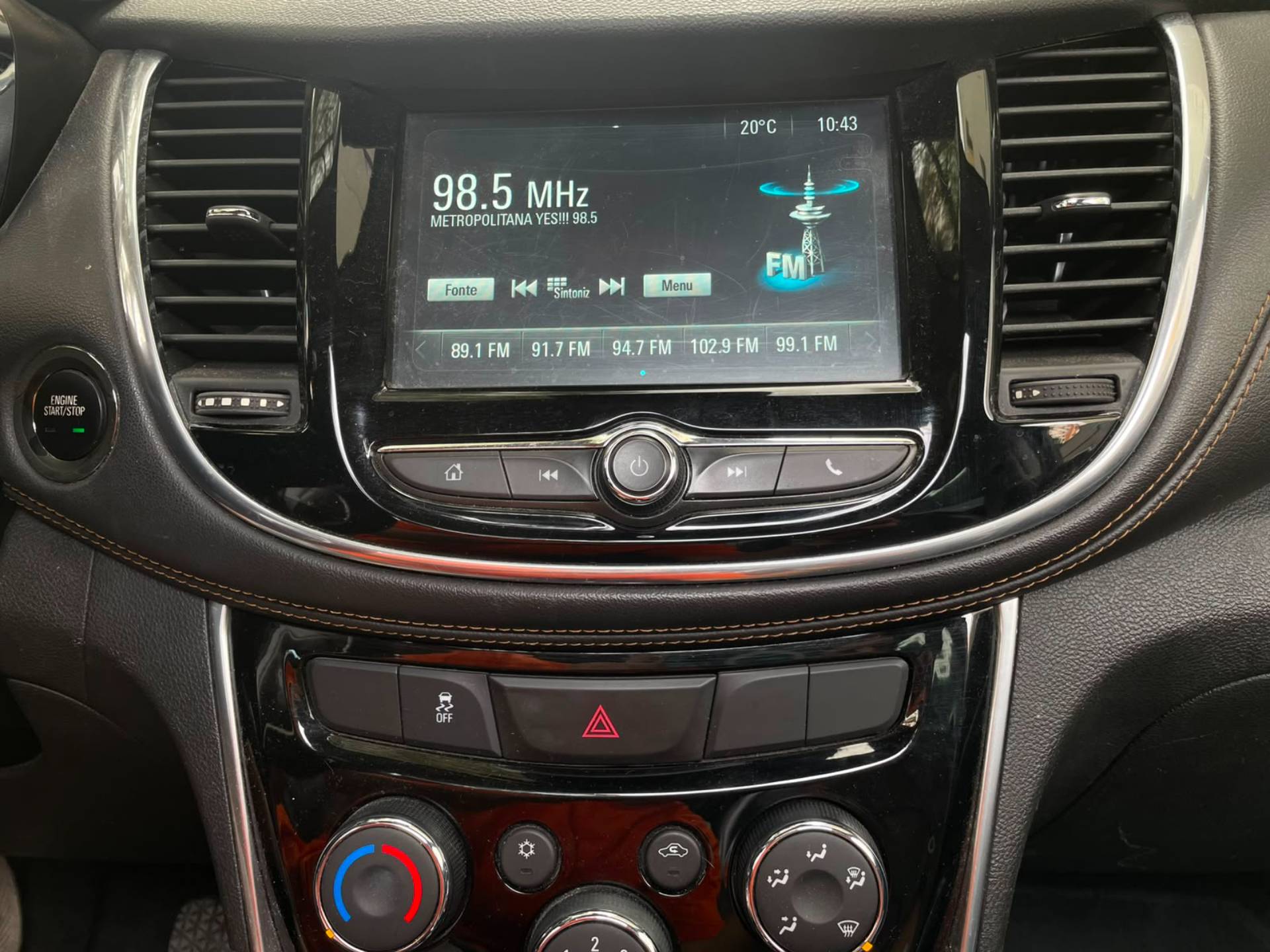 CHEVROLET TRACKER