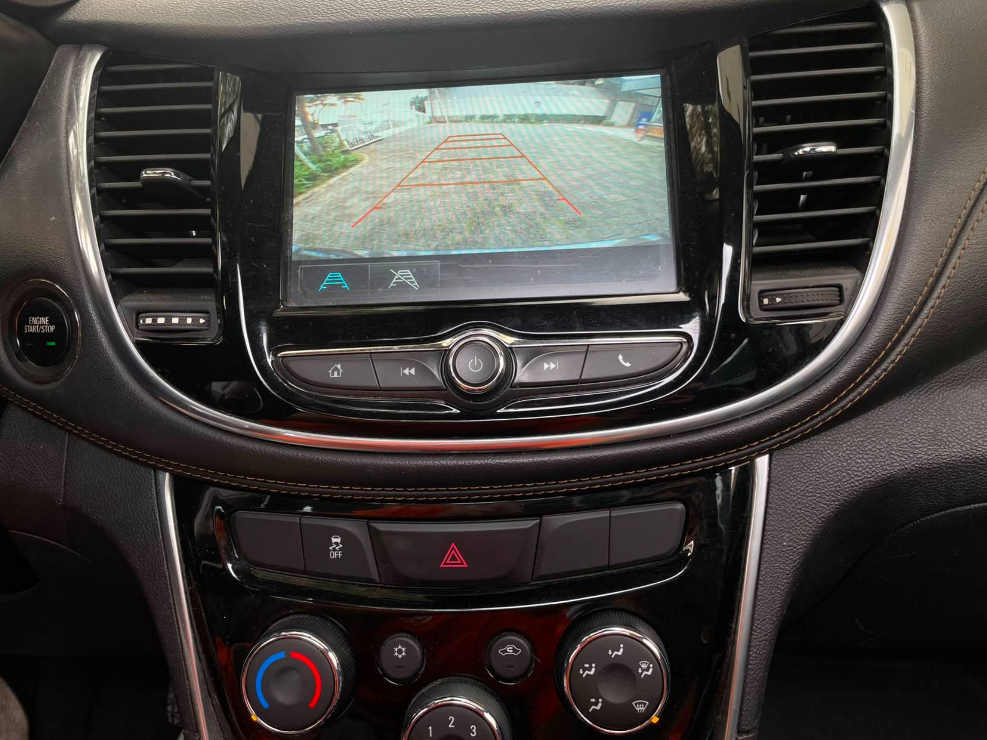 CHEVROLET TRACKER