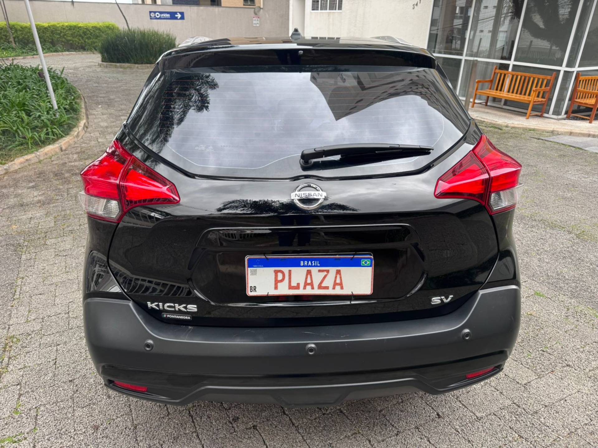 NISSAN KICKS