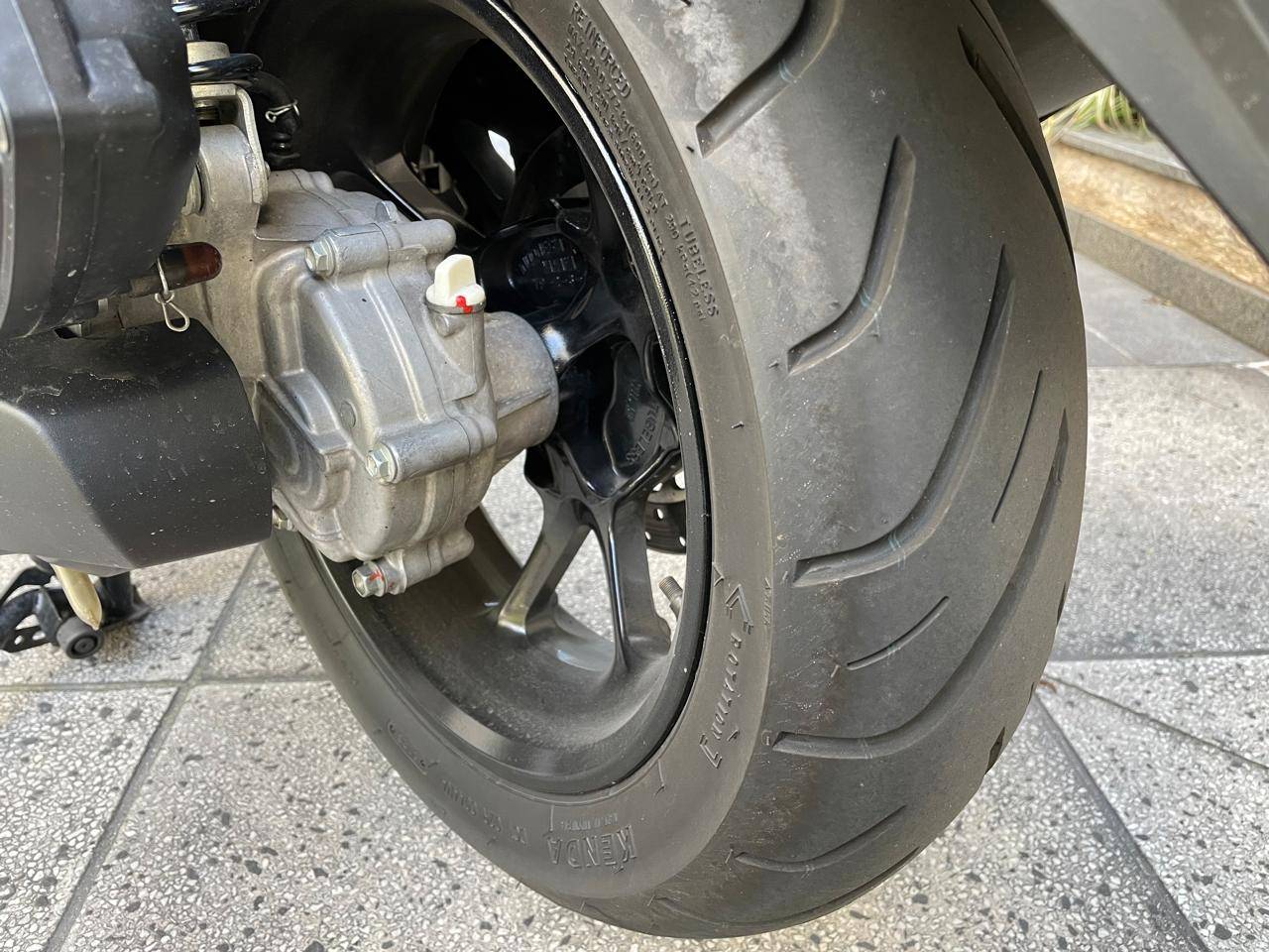 YAMAHA NMAX 160 ABS