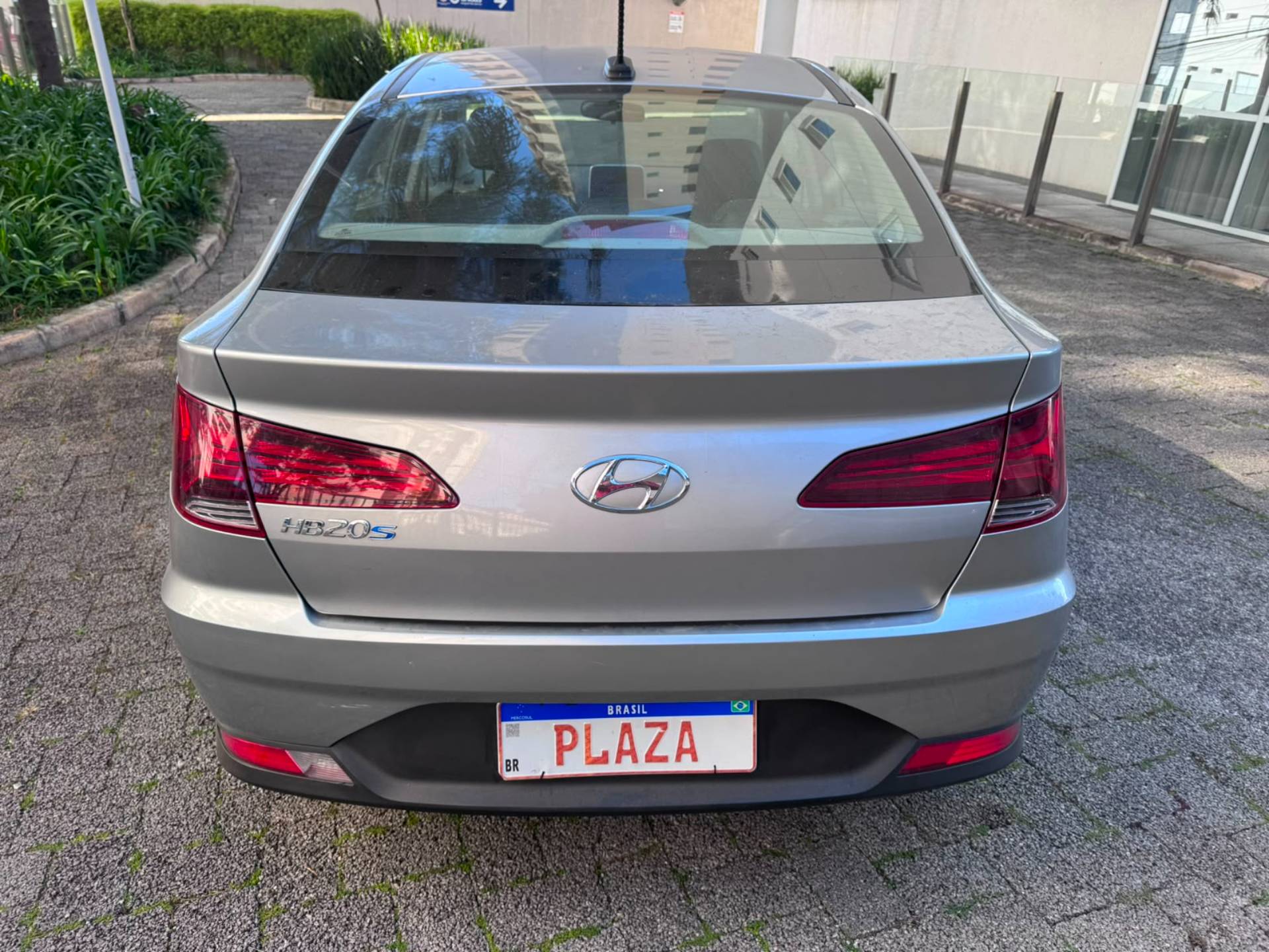 HYUNDAI HB20S