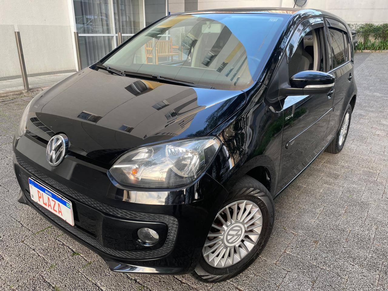 VOLKSWAGEN UP