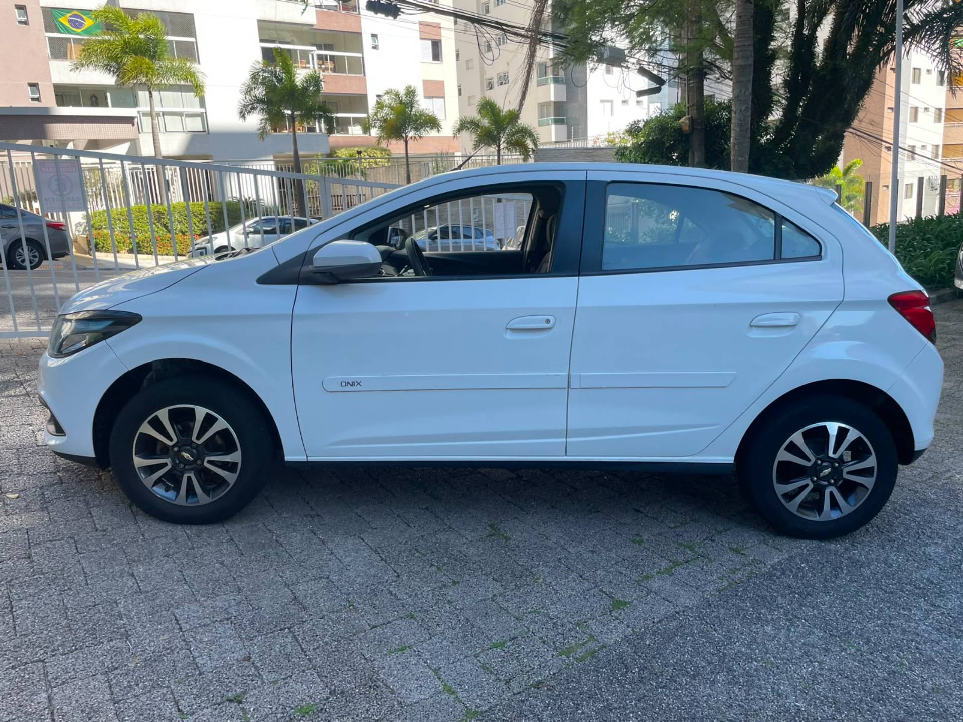 CHEVROLET ONIX