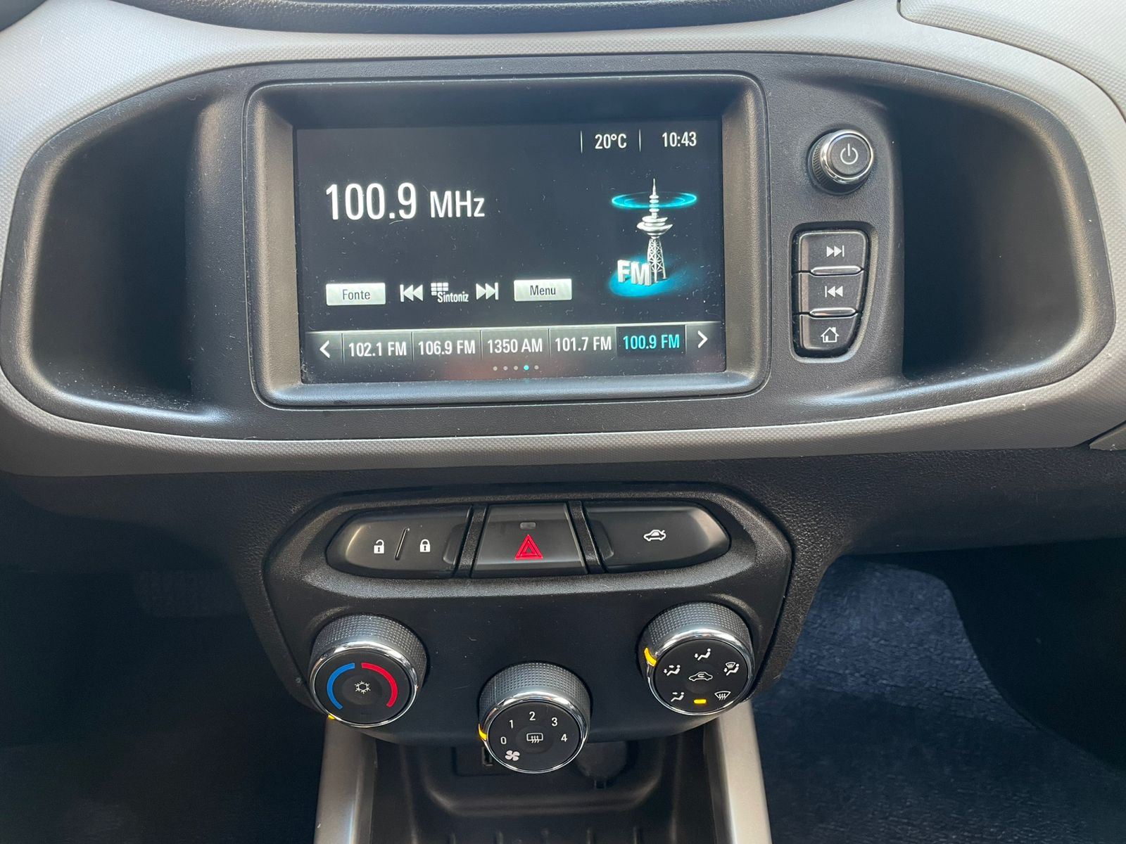 CHEVROLET ONIX