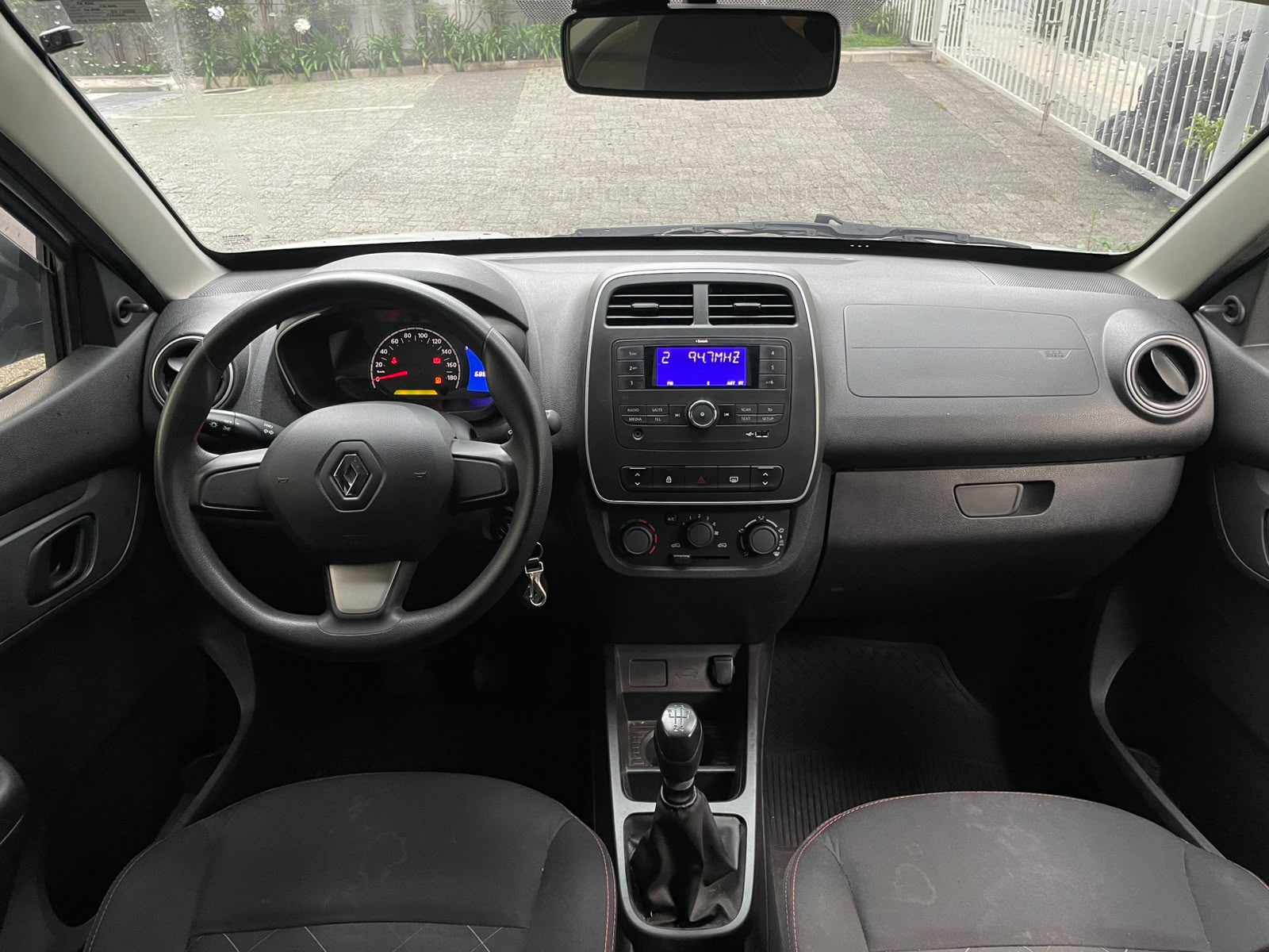 RENAULT KWID