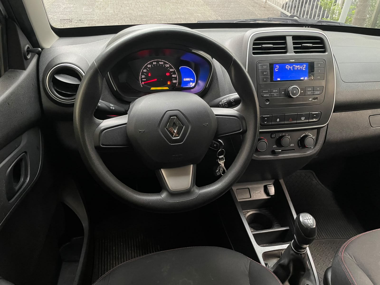 RENAULT KWID