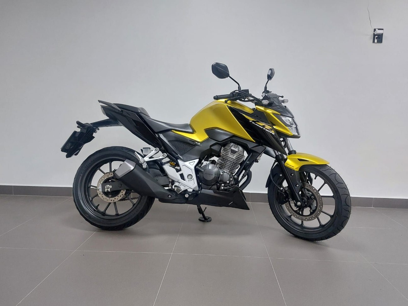 CB 300F TWISTER ABS CB 300F TWISTER ABS