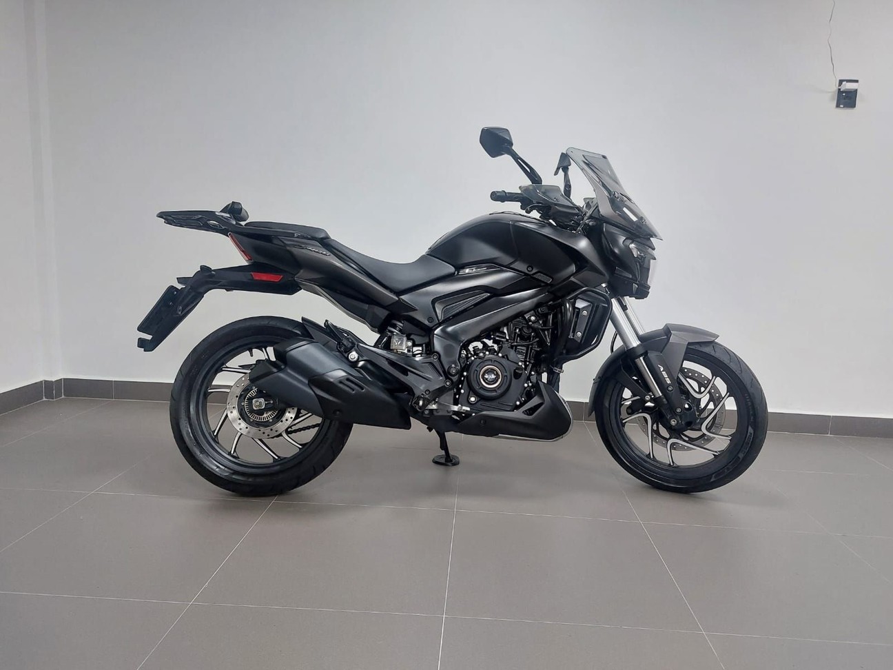 DOMINAR 400 DOMINAR 400