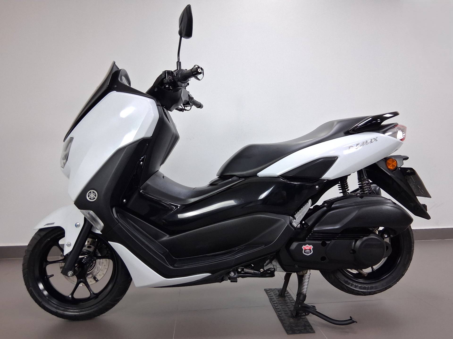 YAMAHA NMAX 160 ABS