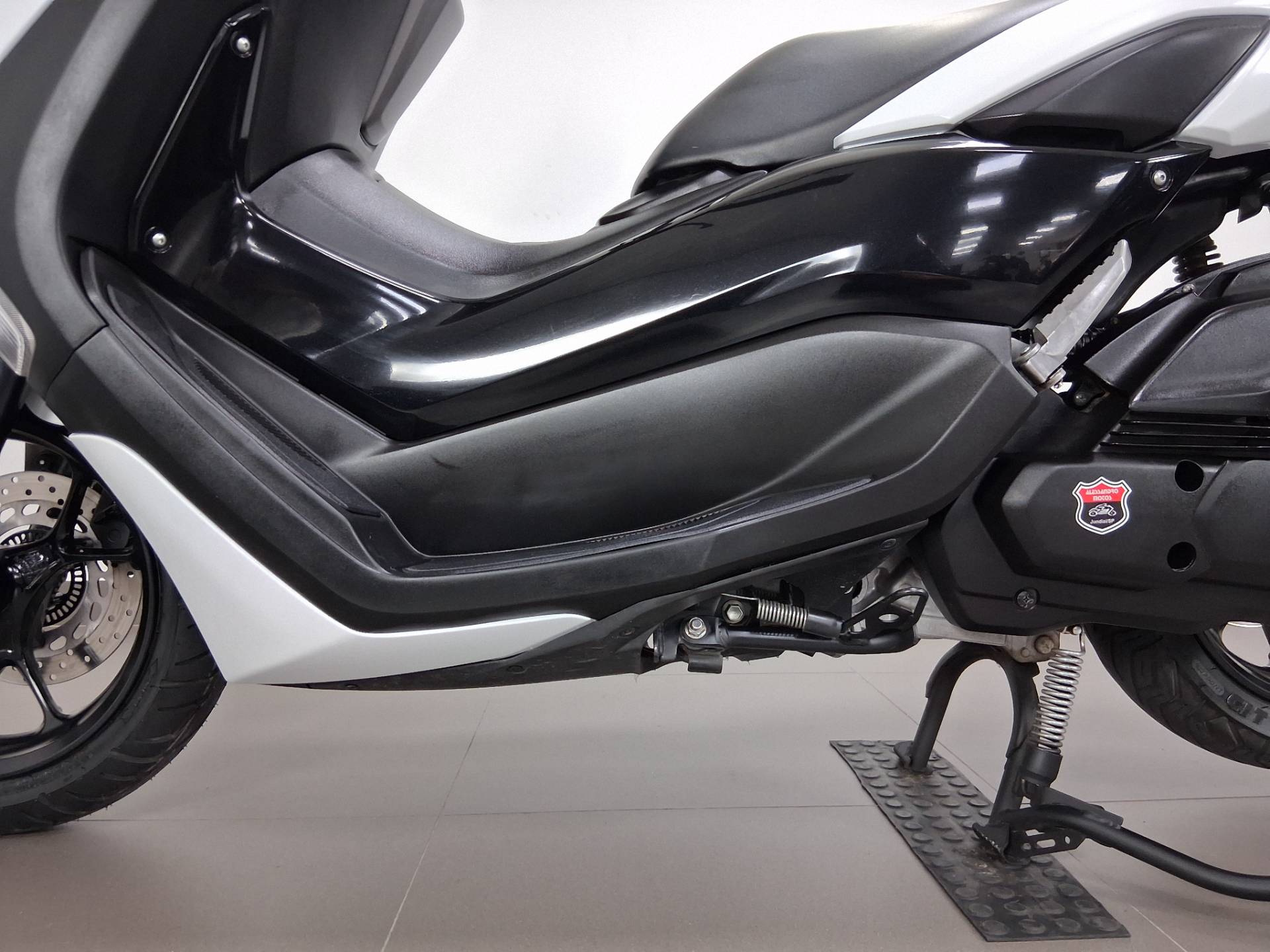 YAMAHA NMAX 160 ABS