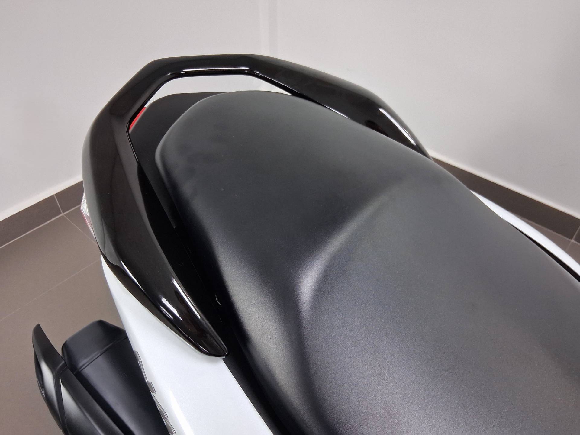 YAMAHA NMAX 160 ABS