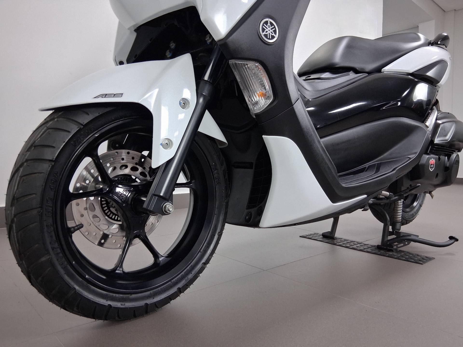 YAMAHA NMAX 160 ABS