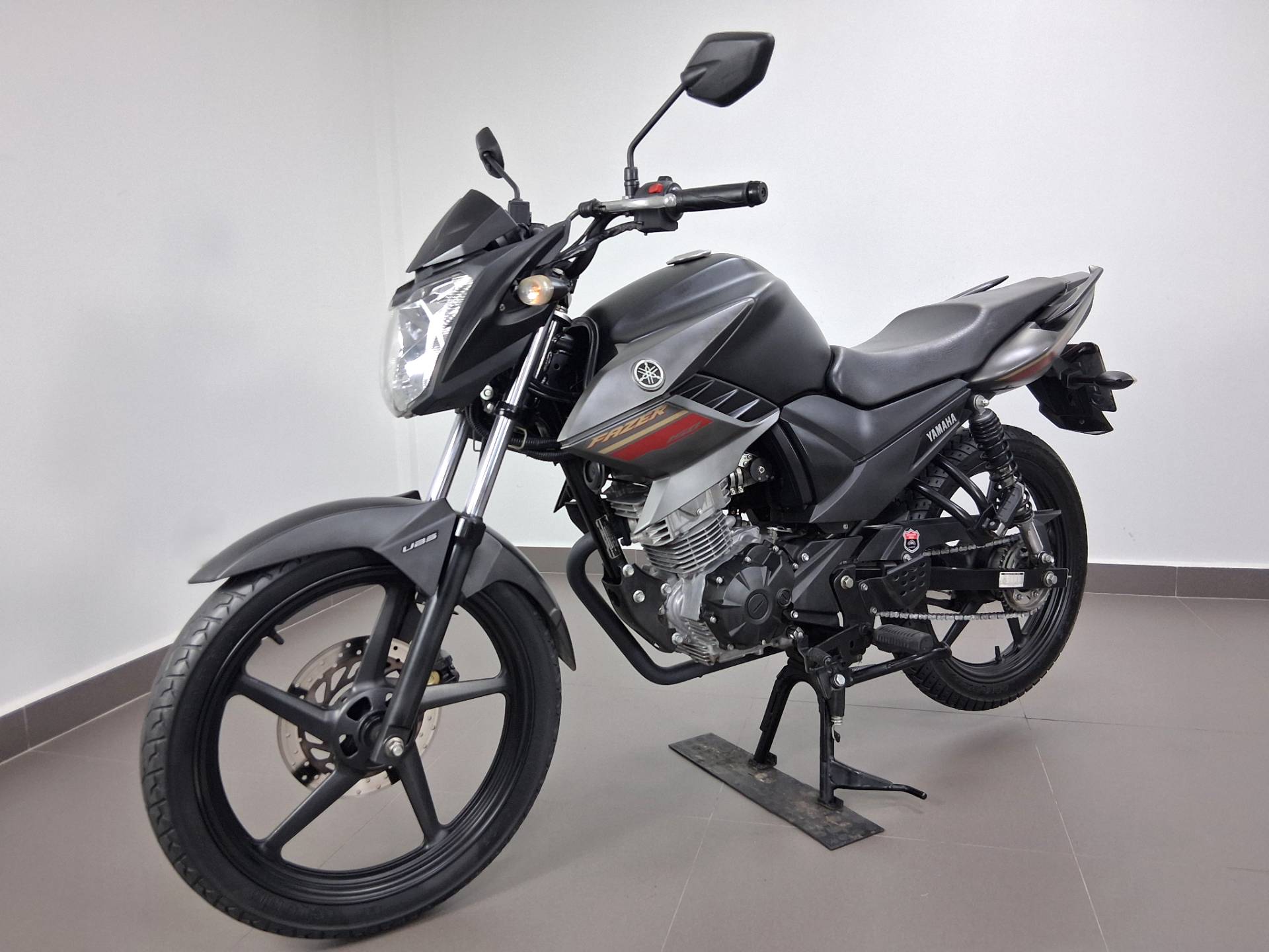 YAMAHA YS 150 FAZER SED