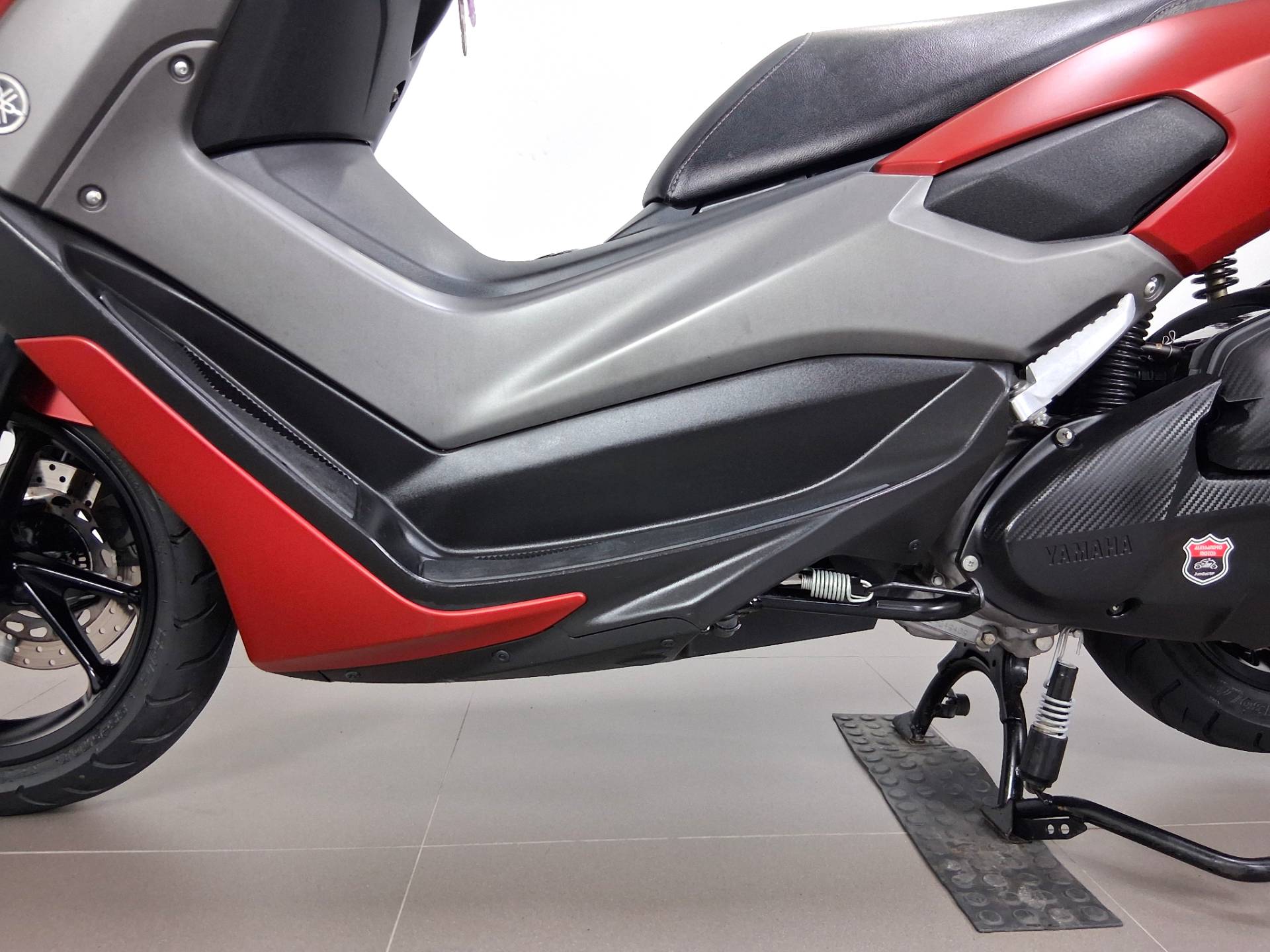 YAMAHA NMAX 160 ABS