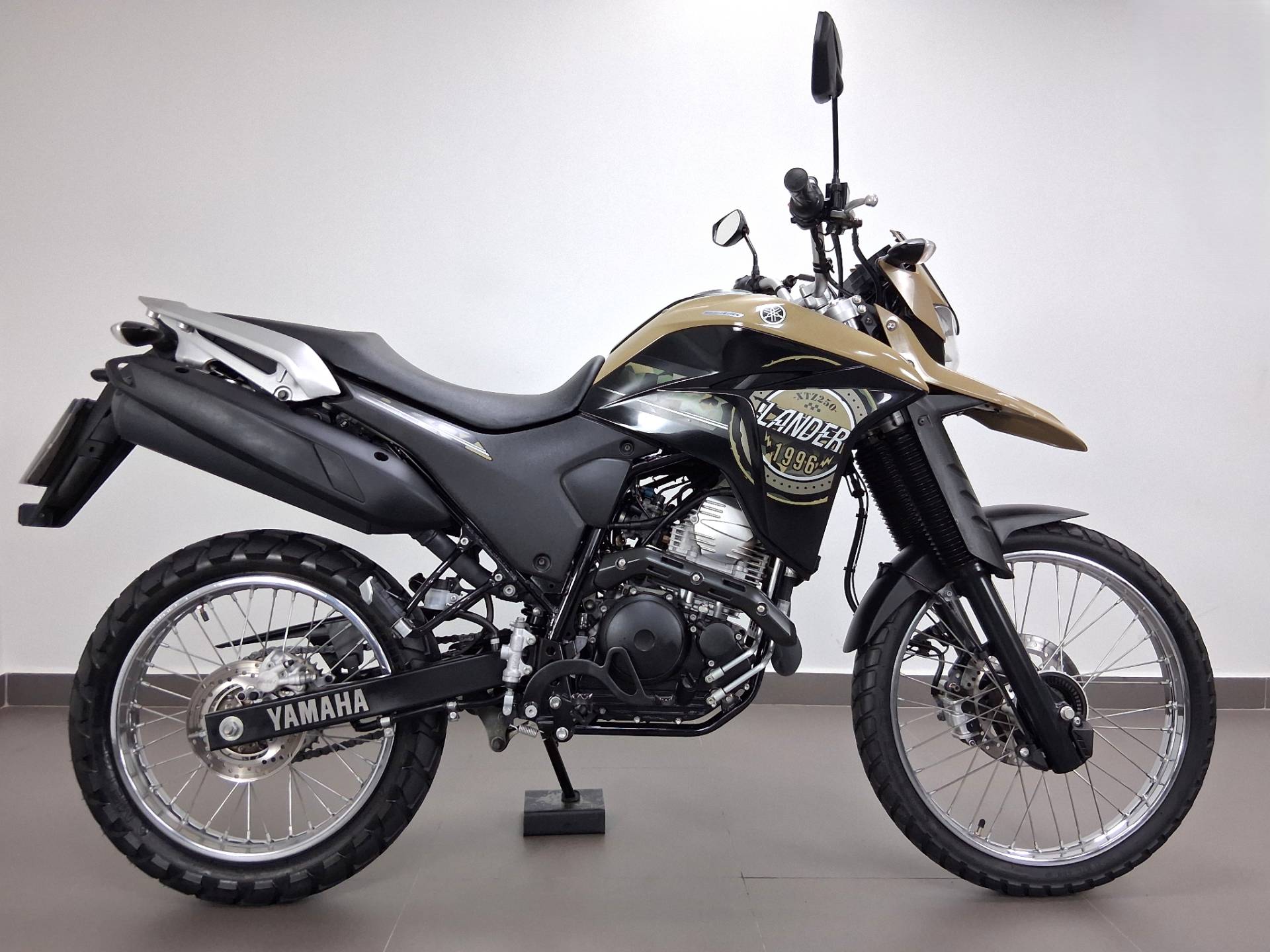 YAMAHA XTZ 250 LANDER