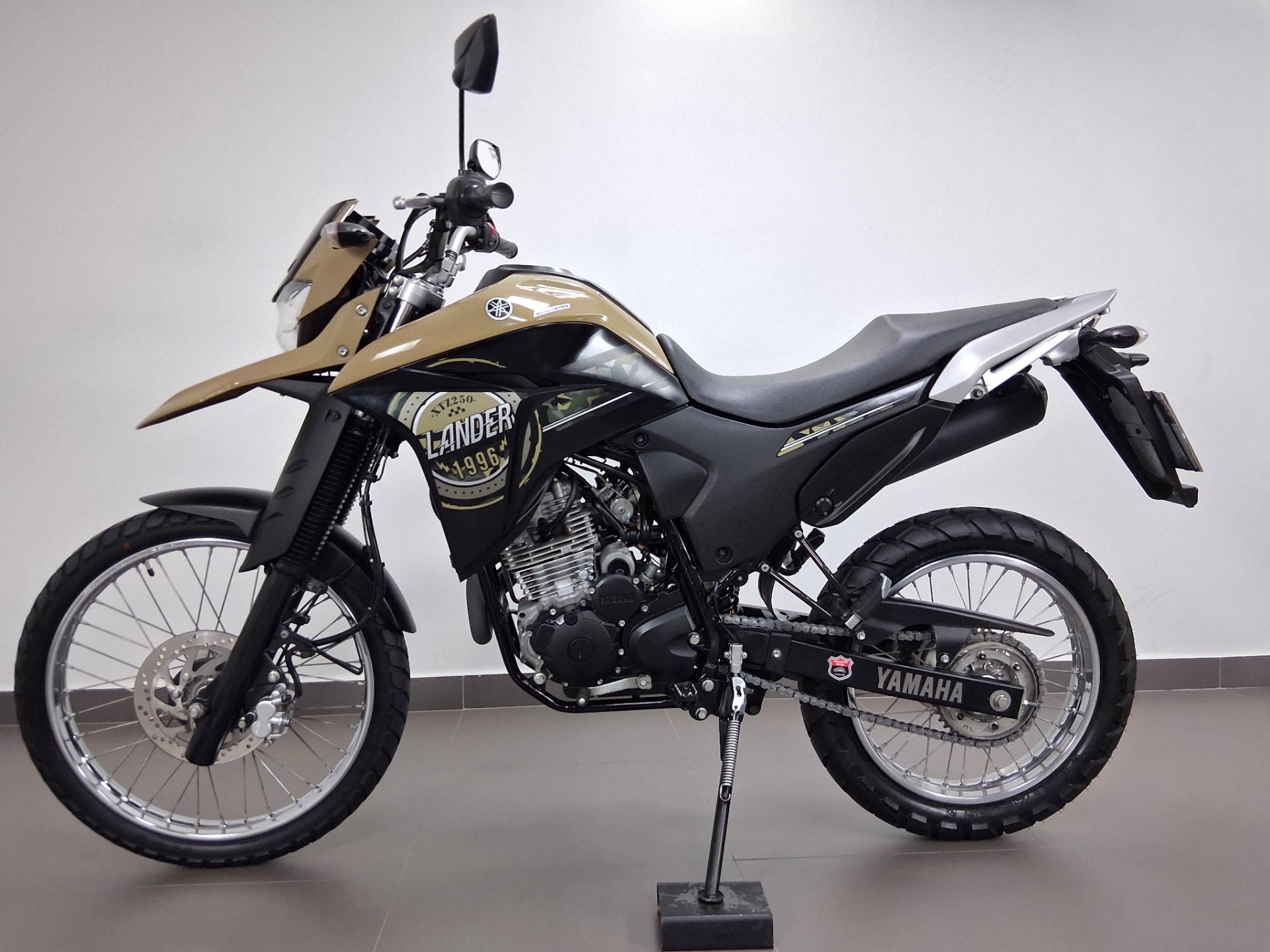 YAMAHA XTZ 250 LANDER