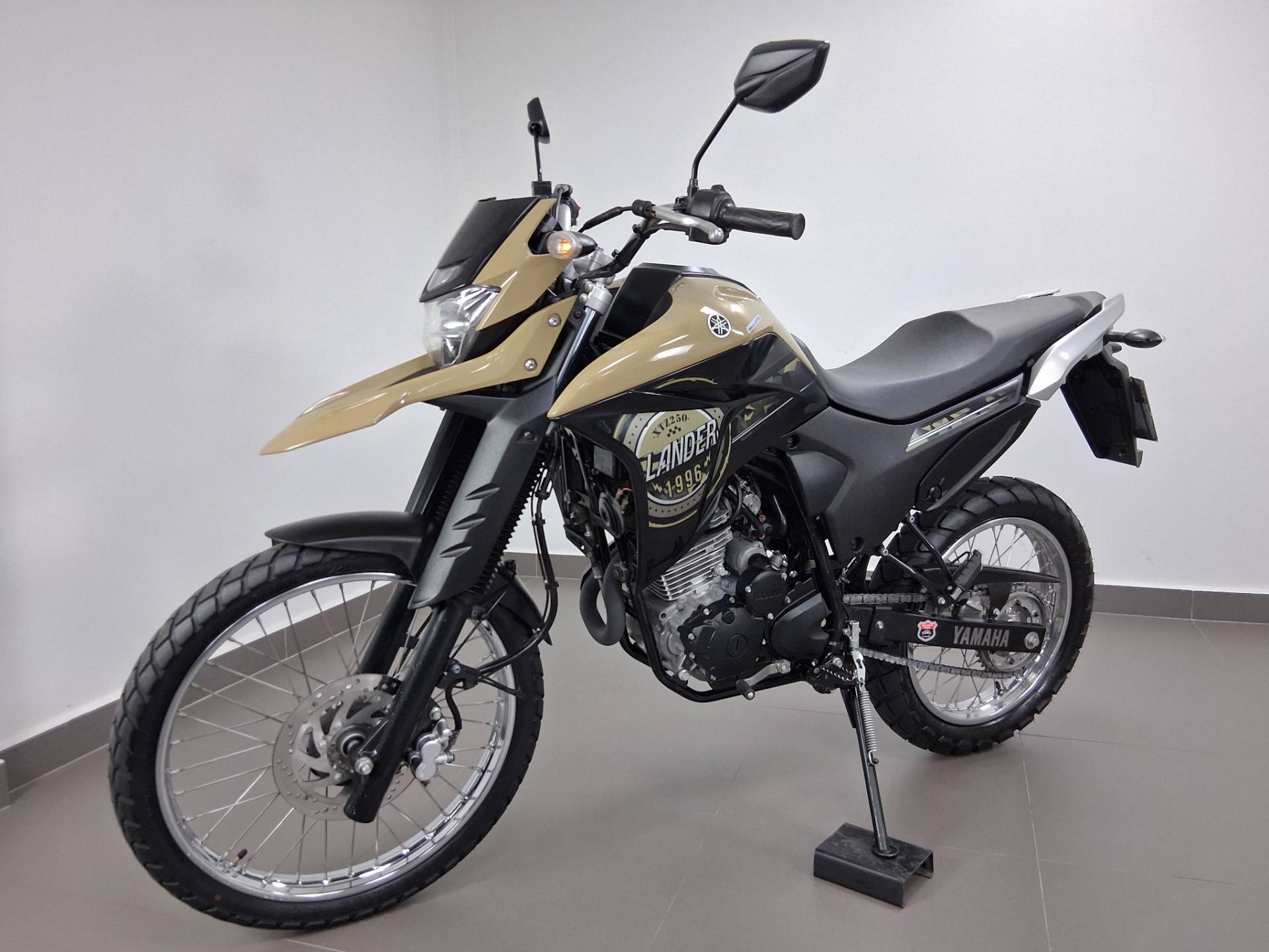 YAMAHA XTZ 250 LANDER