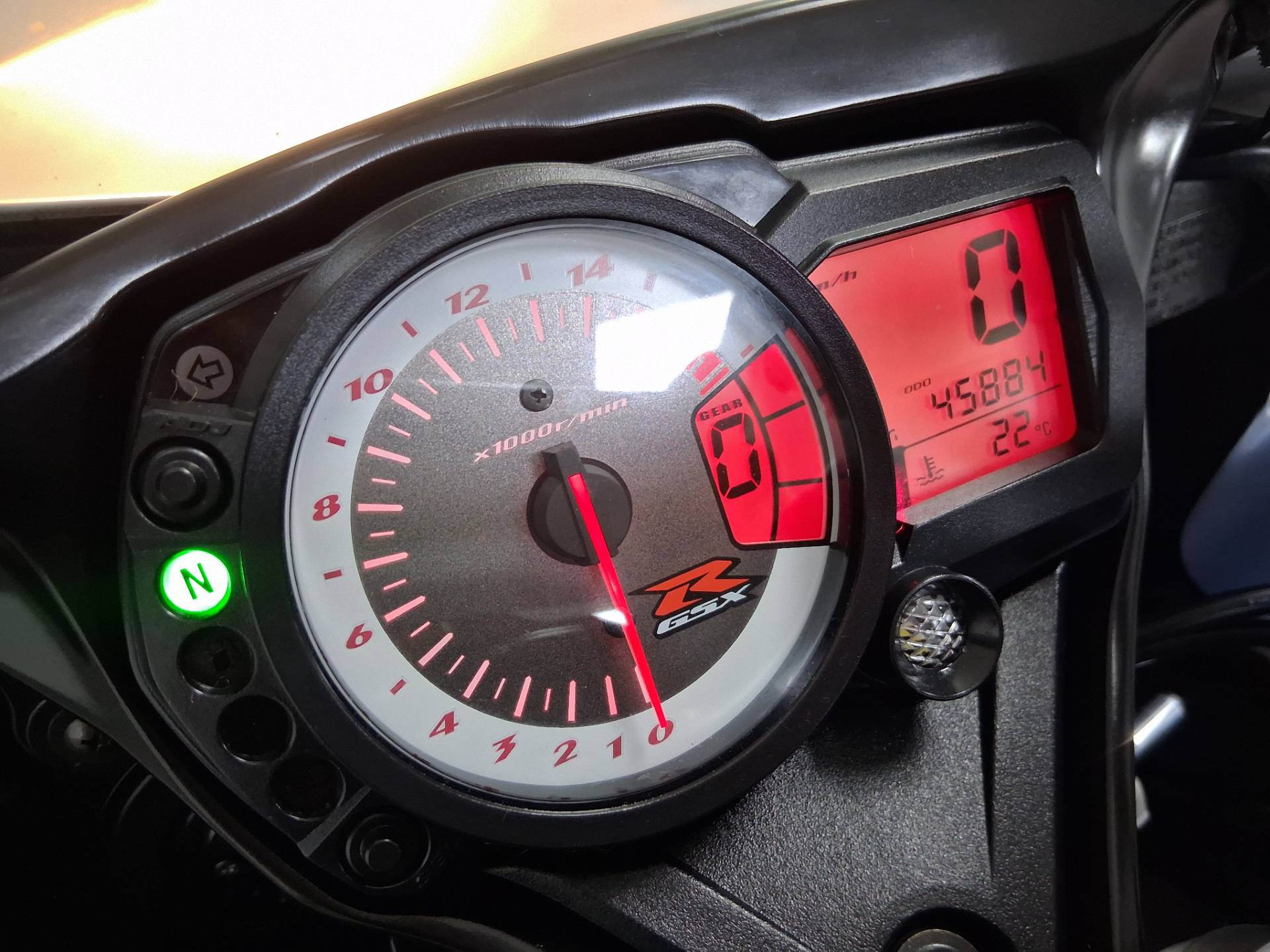 SUZUKI GSX R750 W SRAD