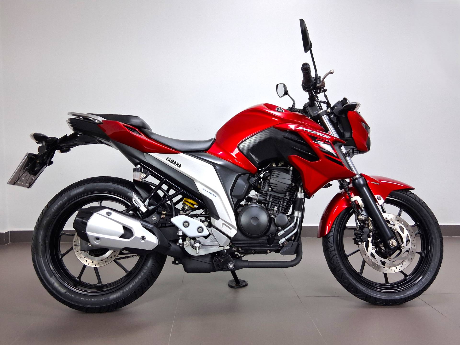 YAMAHA FZ25 FAZER ABS