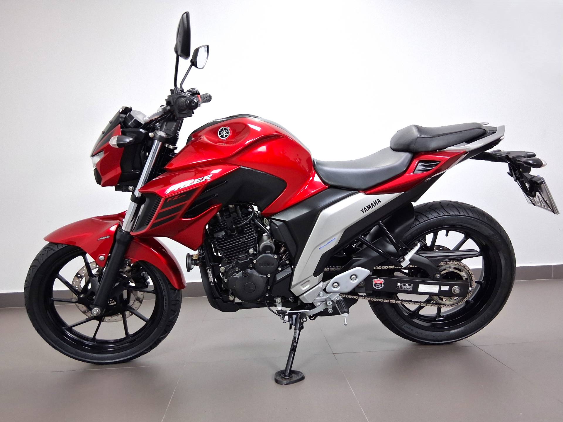 YAMAHA FZ25 FAZER ABS