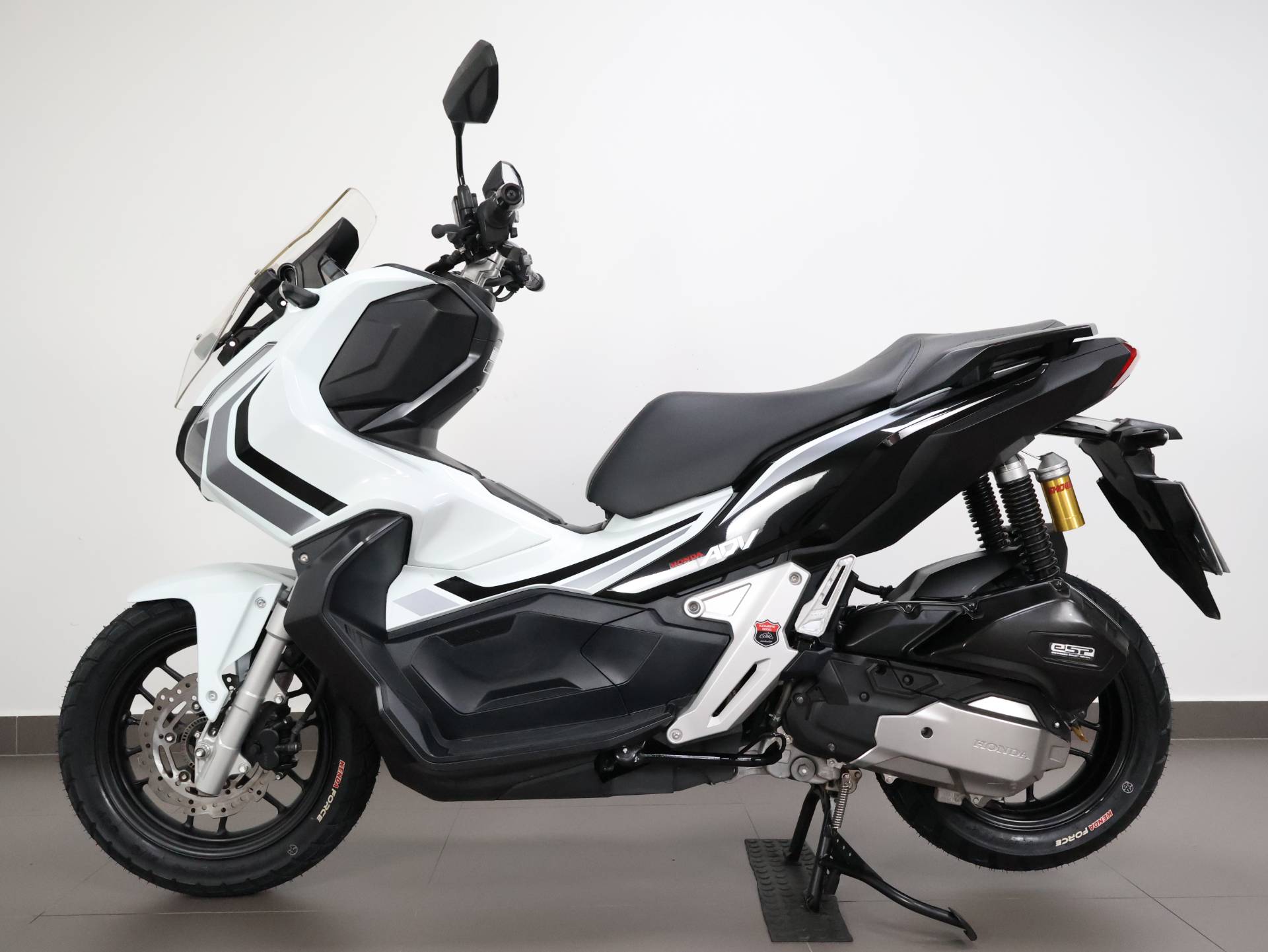 HONDA ADV 150