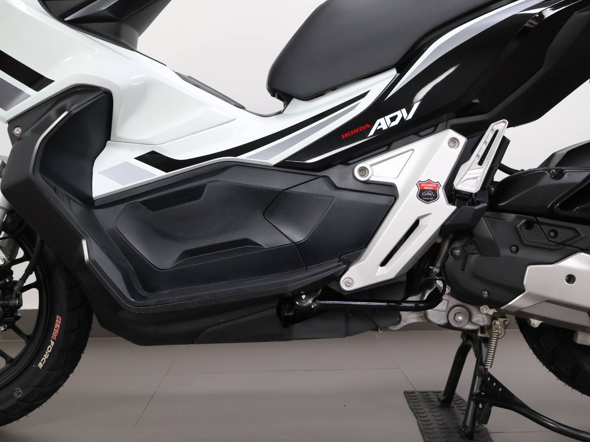 HONDA ADV 150