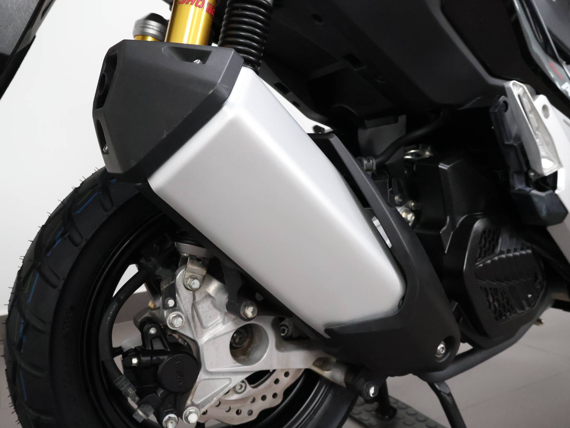 HONDA ADV 150
