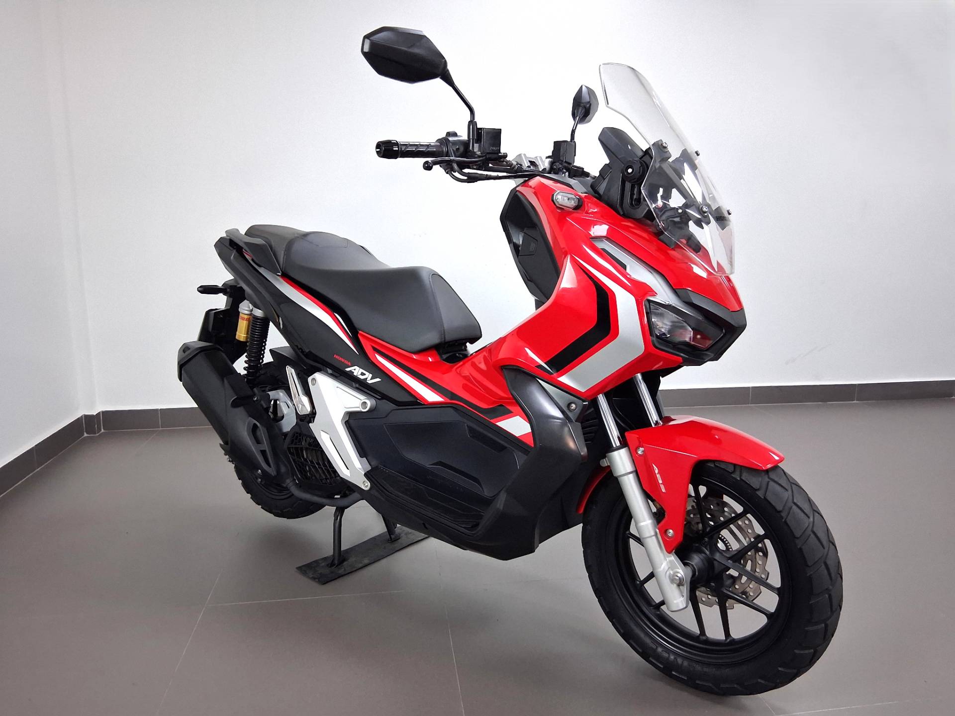 HONDA ADV 150