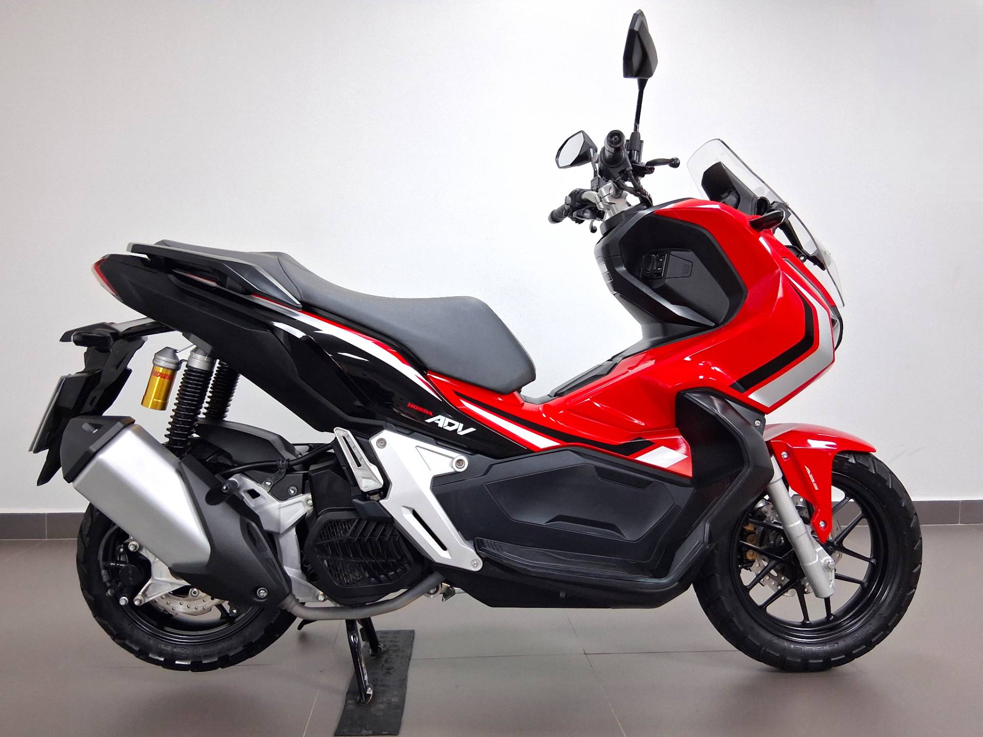 HONDA ADV 150