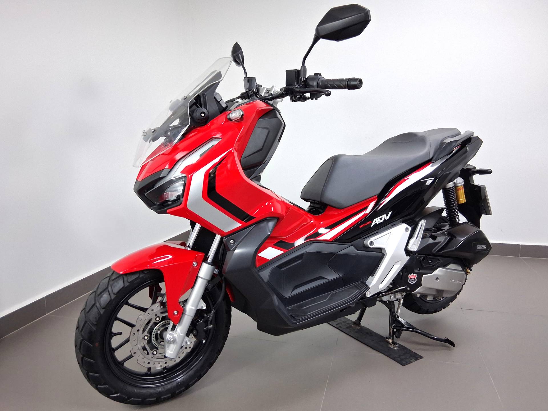 HONDA ADV 150