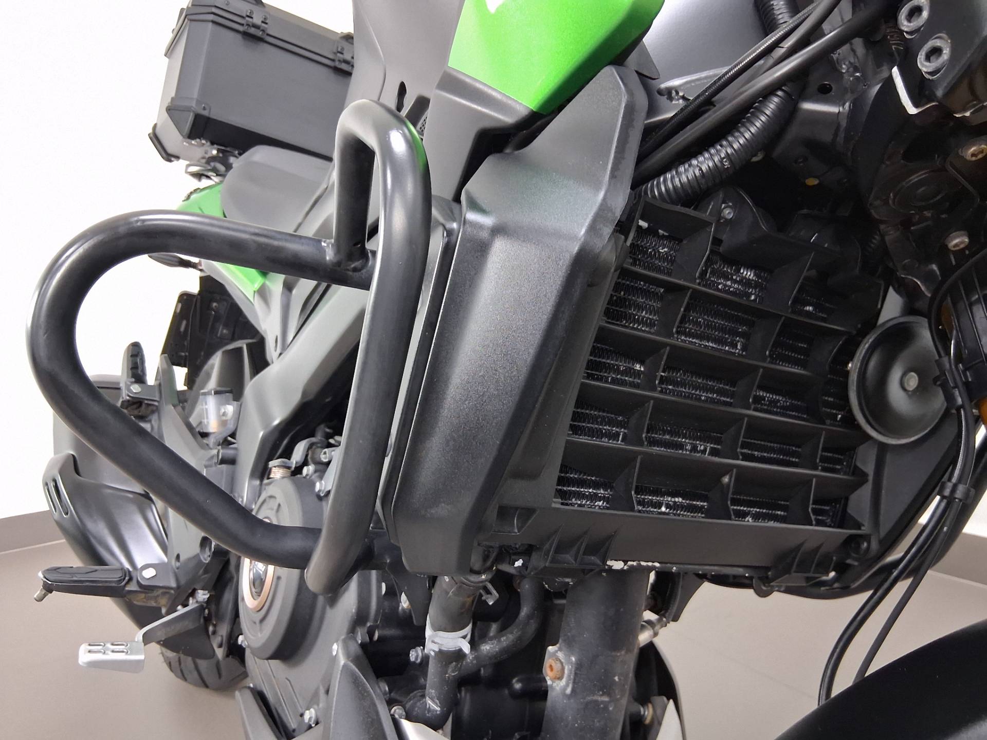 BAJAJ DOMINAR 400