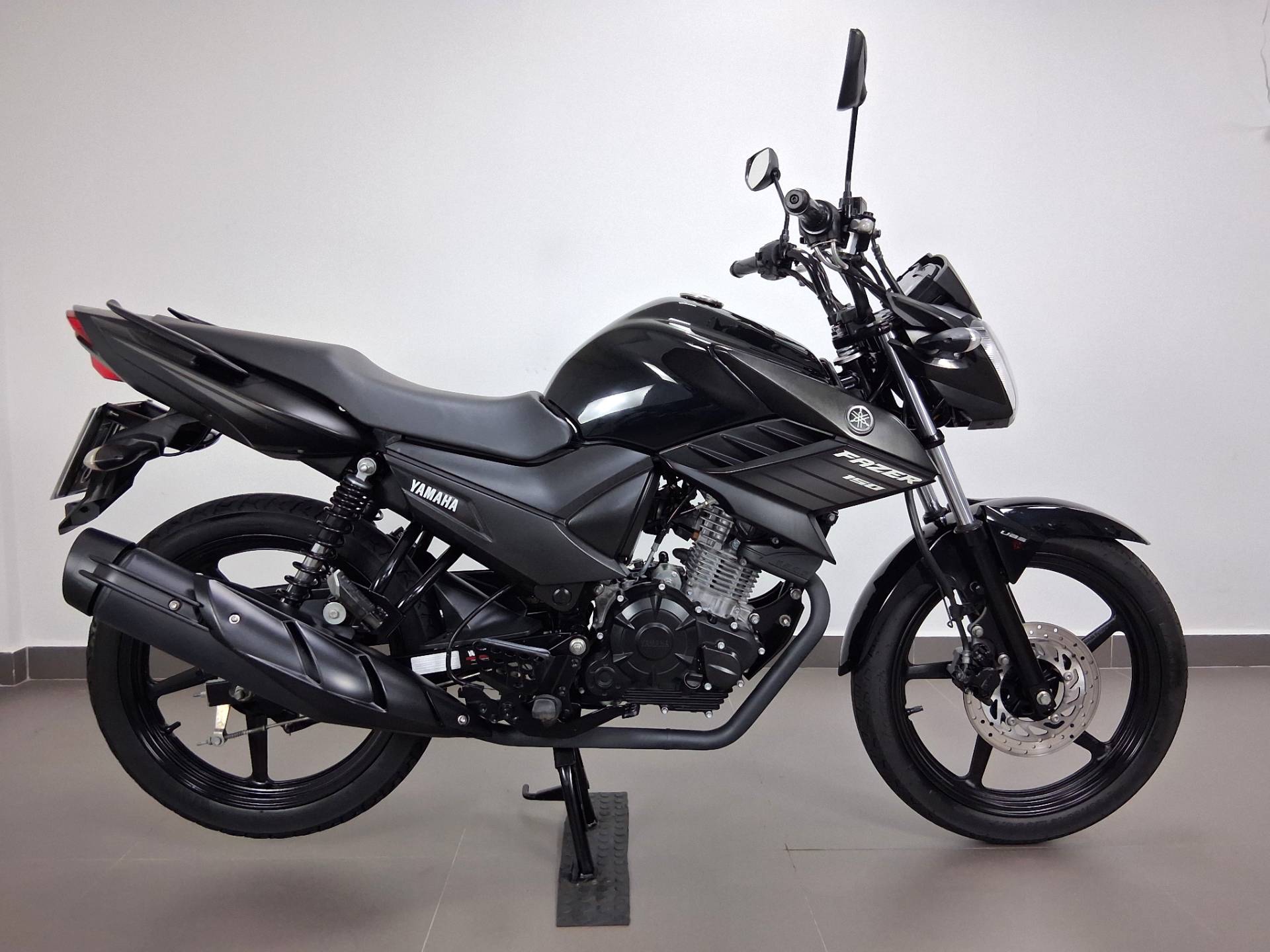 YAMAHA YS 150 FAZER SED