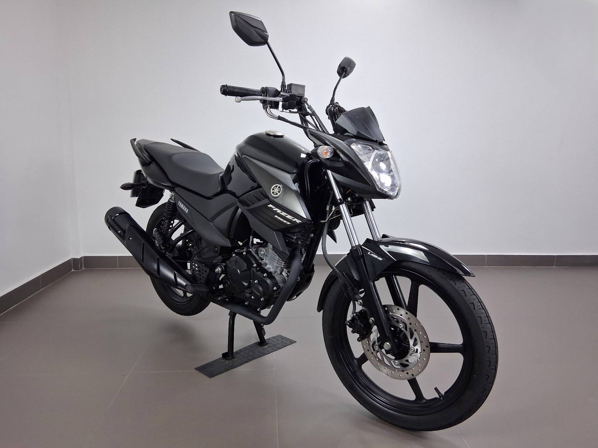 YAMAHA YS 150 FAZER SED