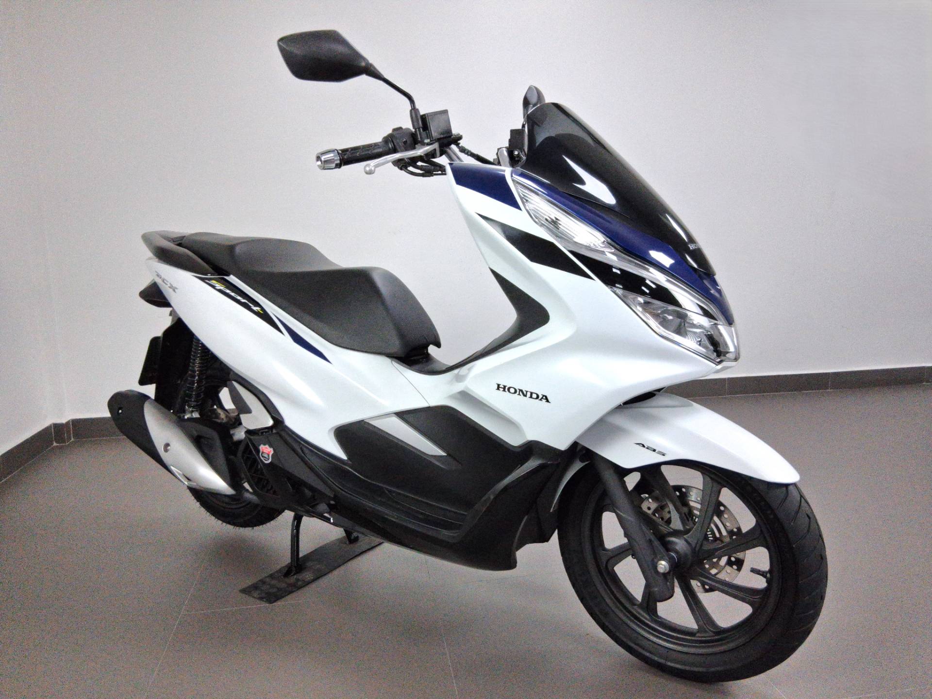 HONDA PCX 160 DLX