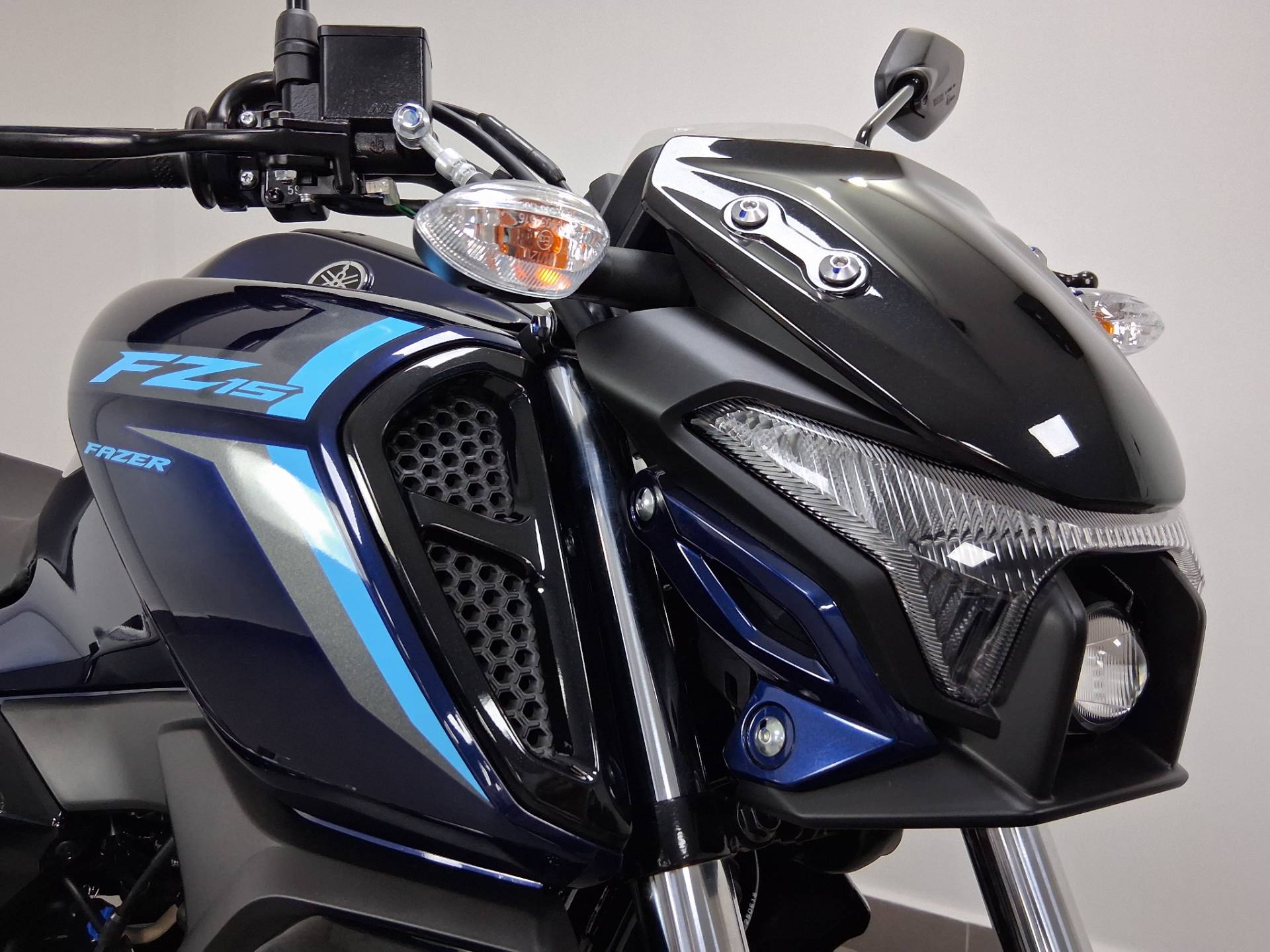 YAMAHA FZ25 FAZER CONNECTED ABS