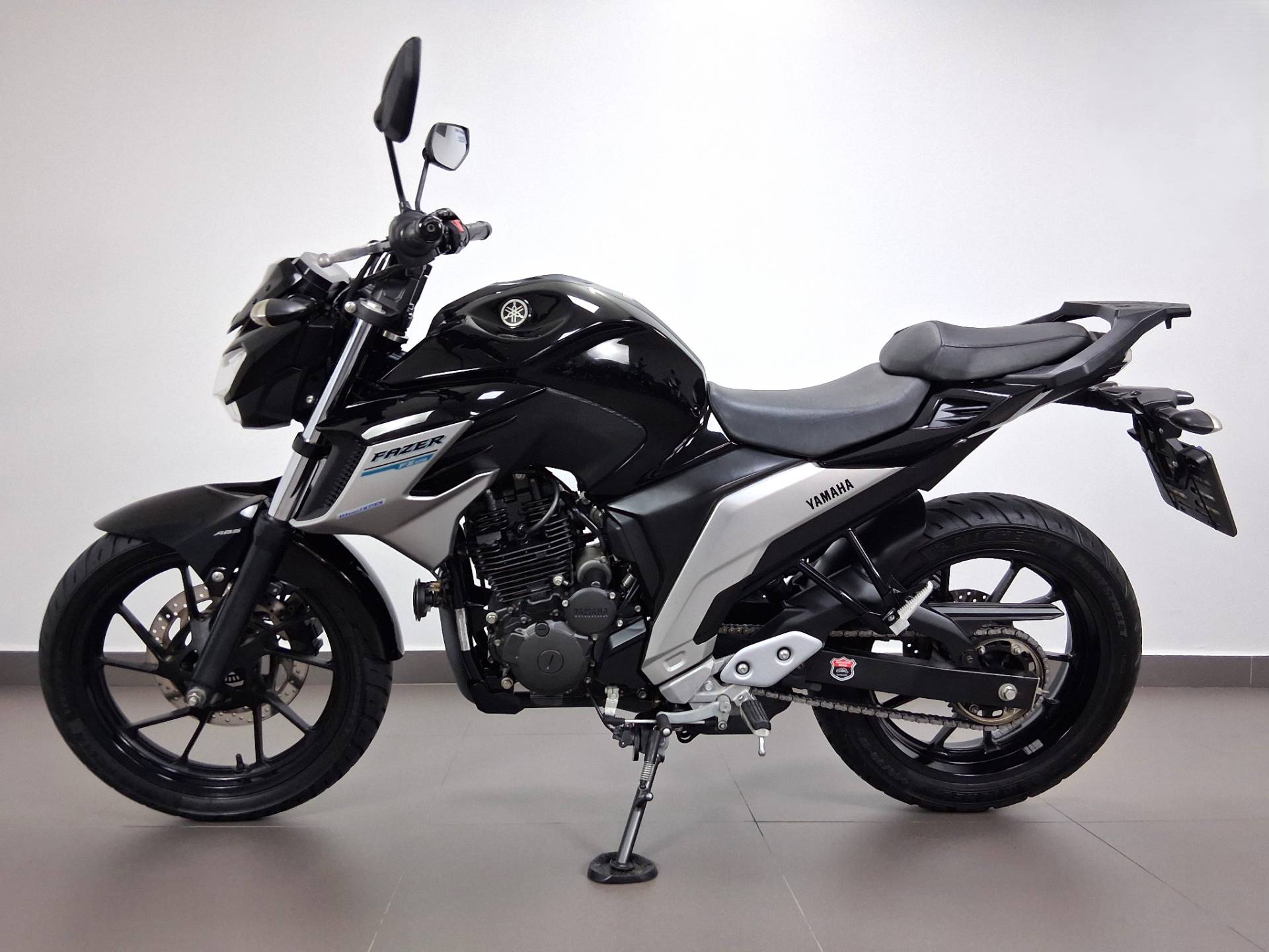YAMAHA FZ25 FAZER ABS
