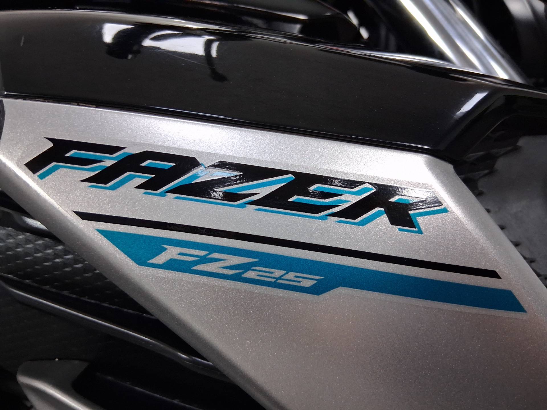 YAMAHA FZ25 FAZER ABS