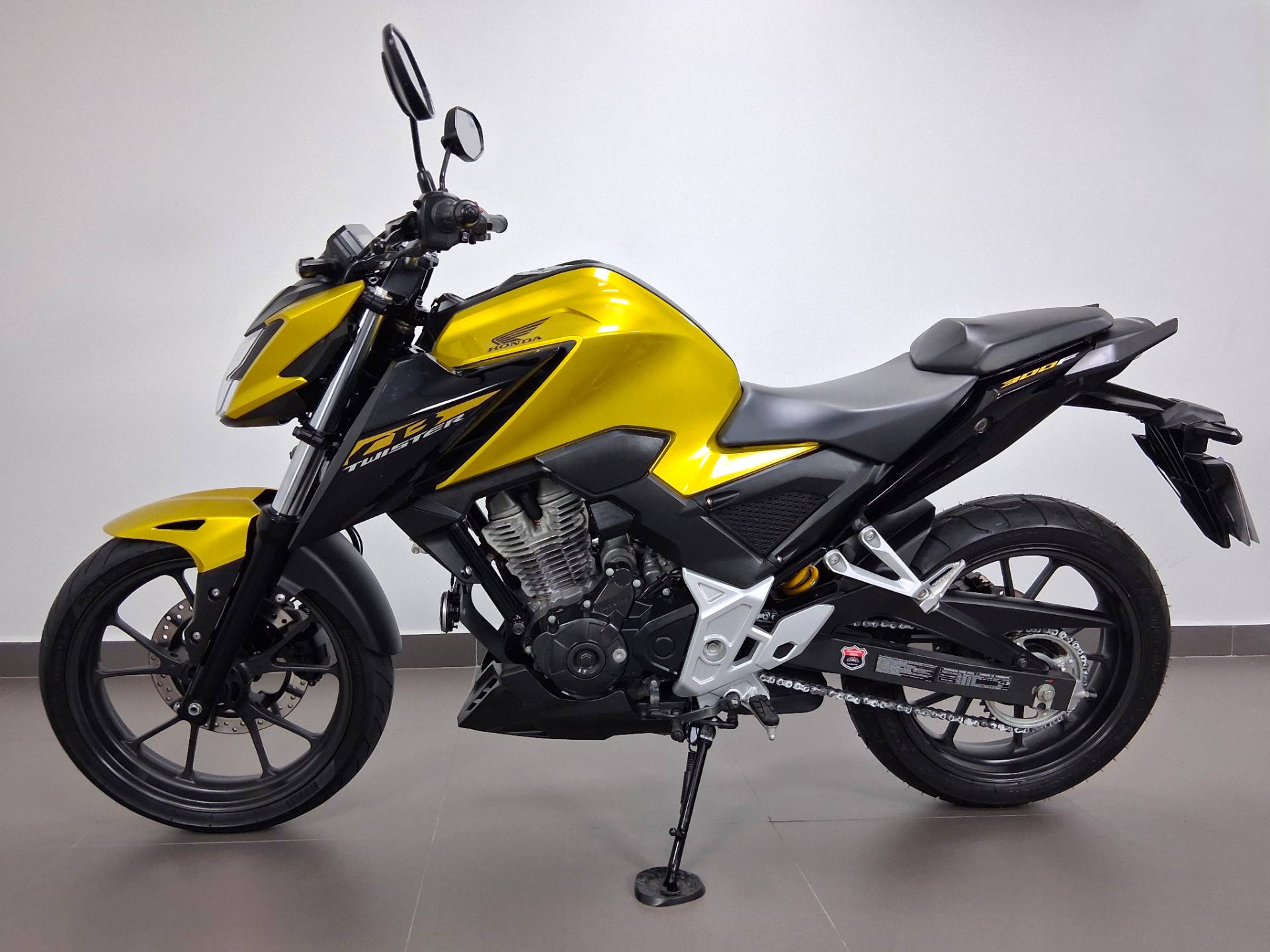 HONDA CB 300F TWISTER CBS