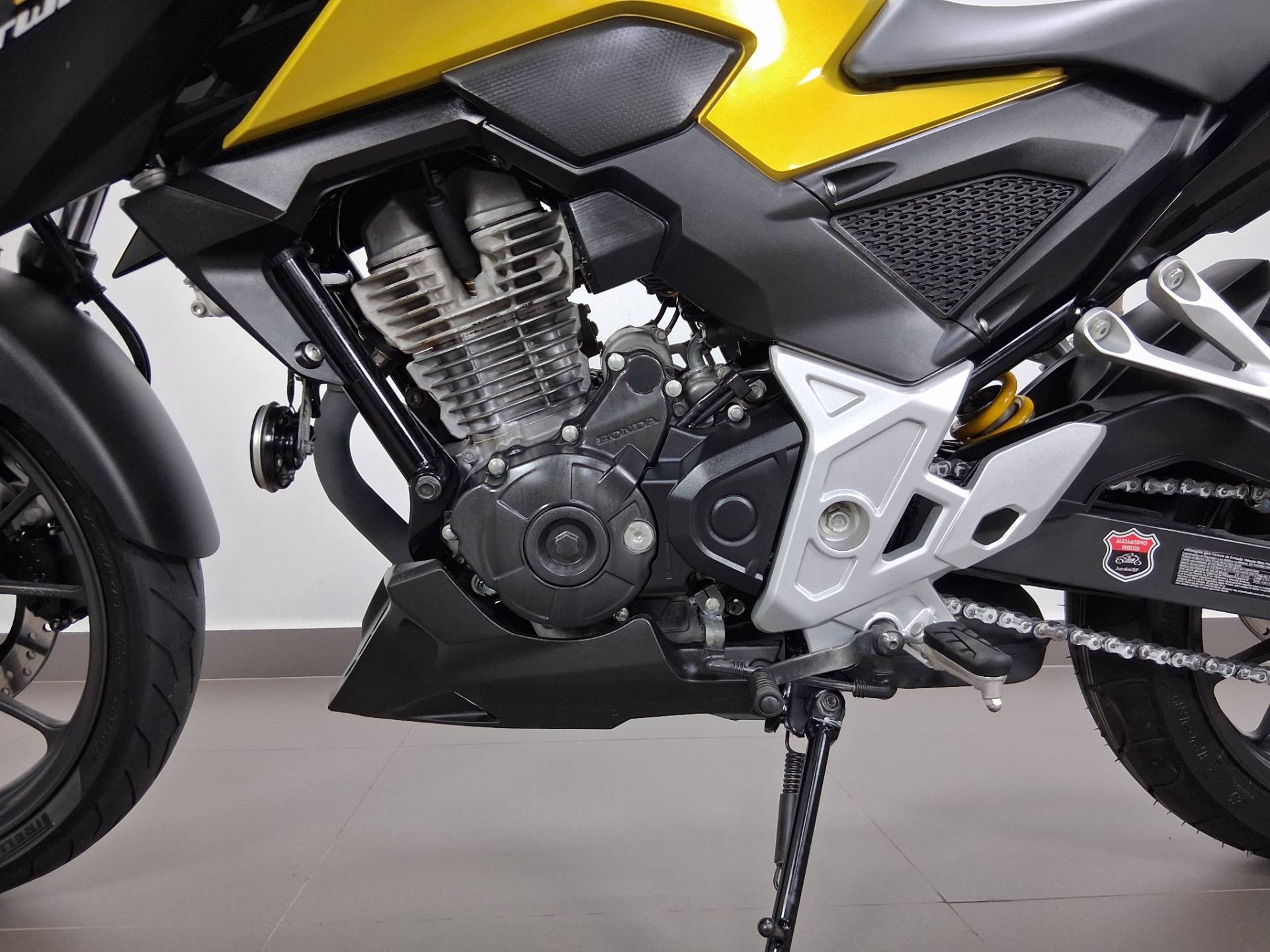 HONDA CB 300F TWISTER CBS