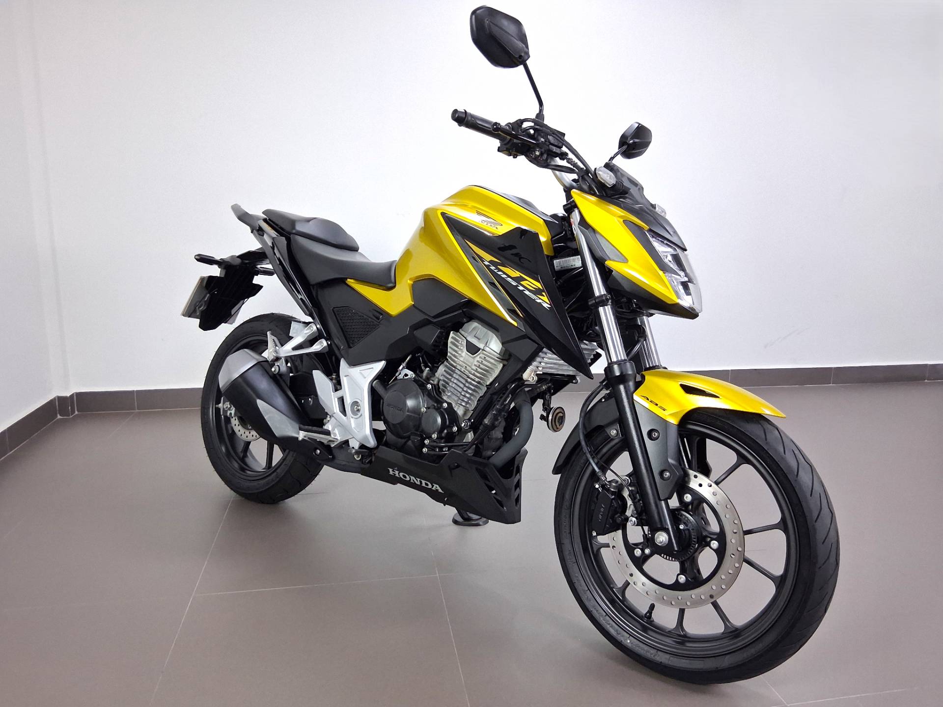 HONDA CB 300F TWISTER CBS