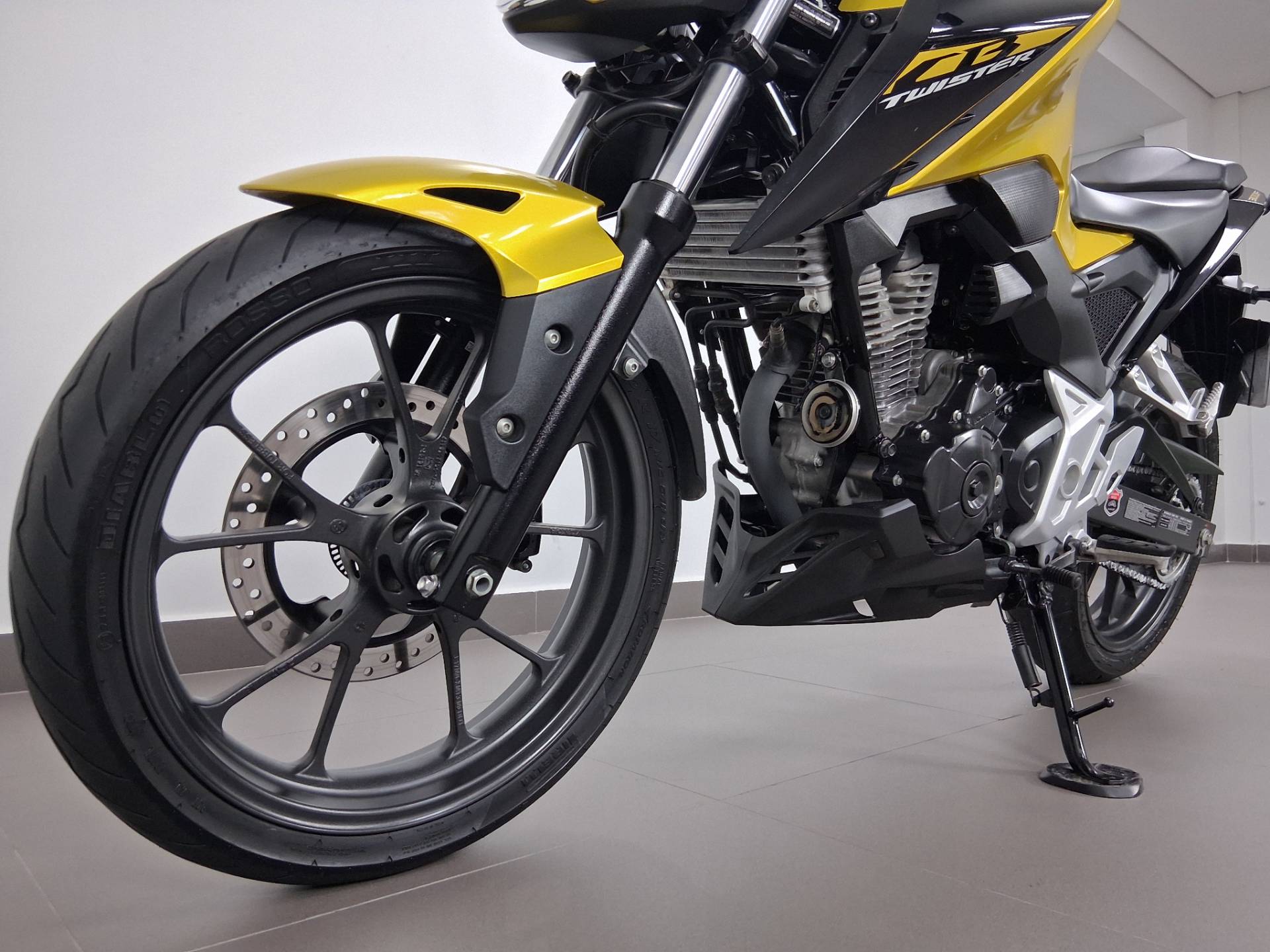 HONDA CB 300F TWISTER CBS
