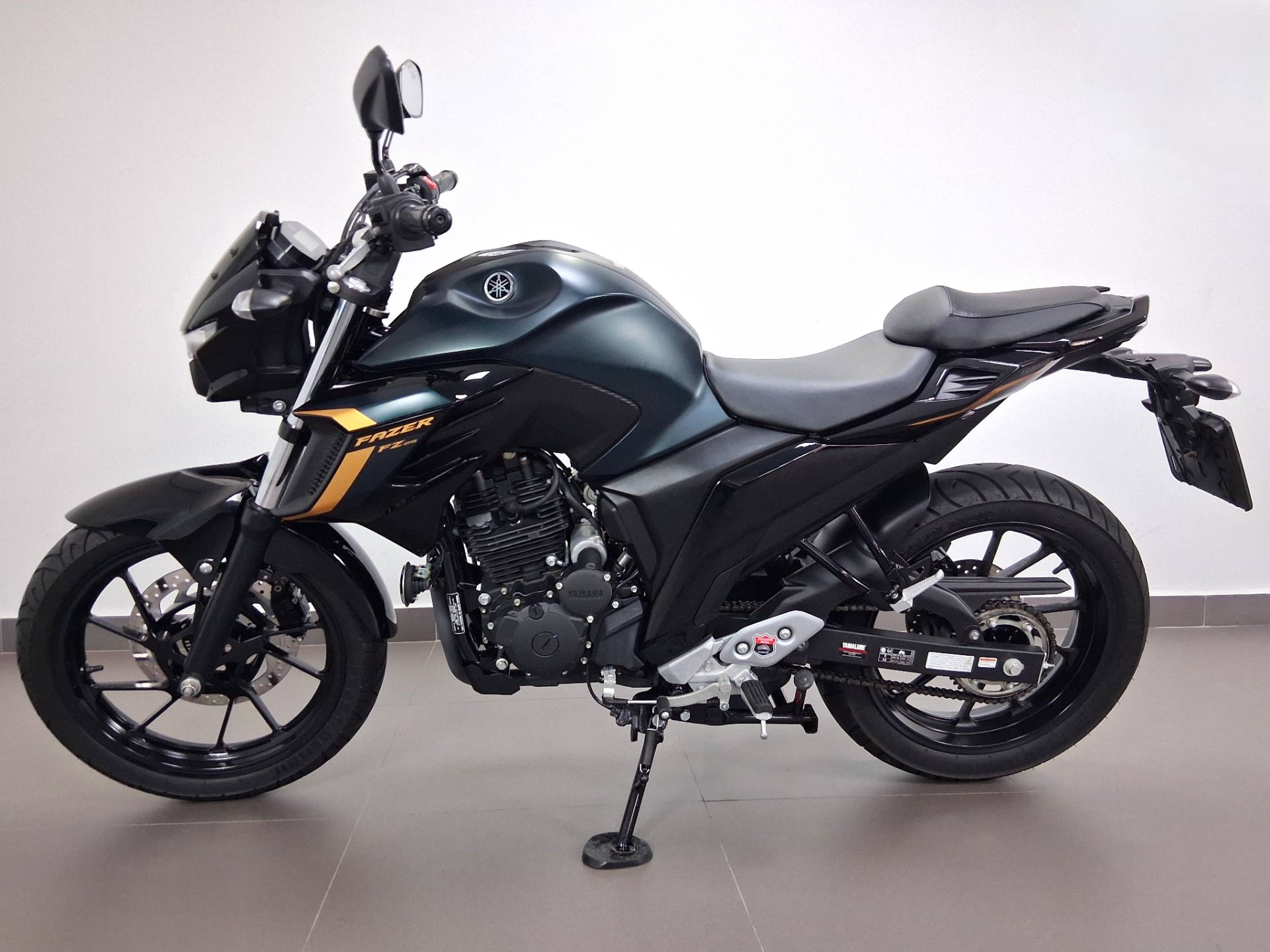 YAMAHA FZ25 FAZER ABS