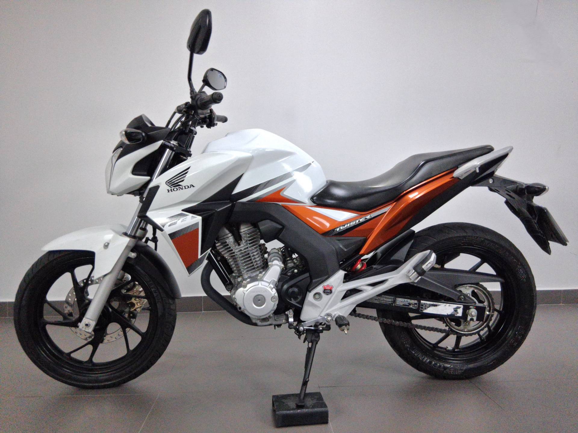 HONDA CB TWISTER